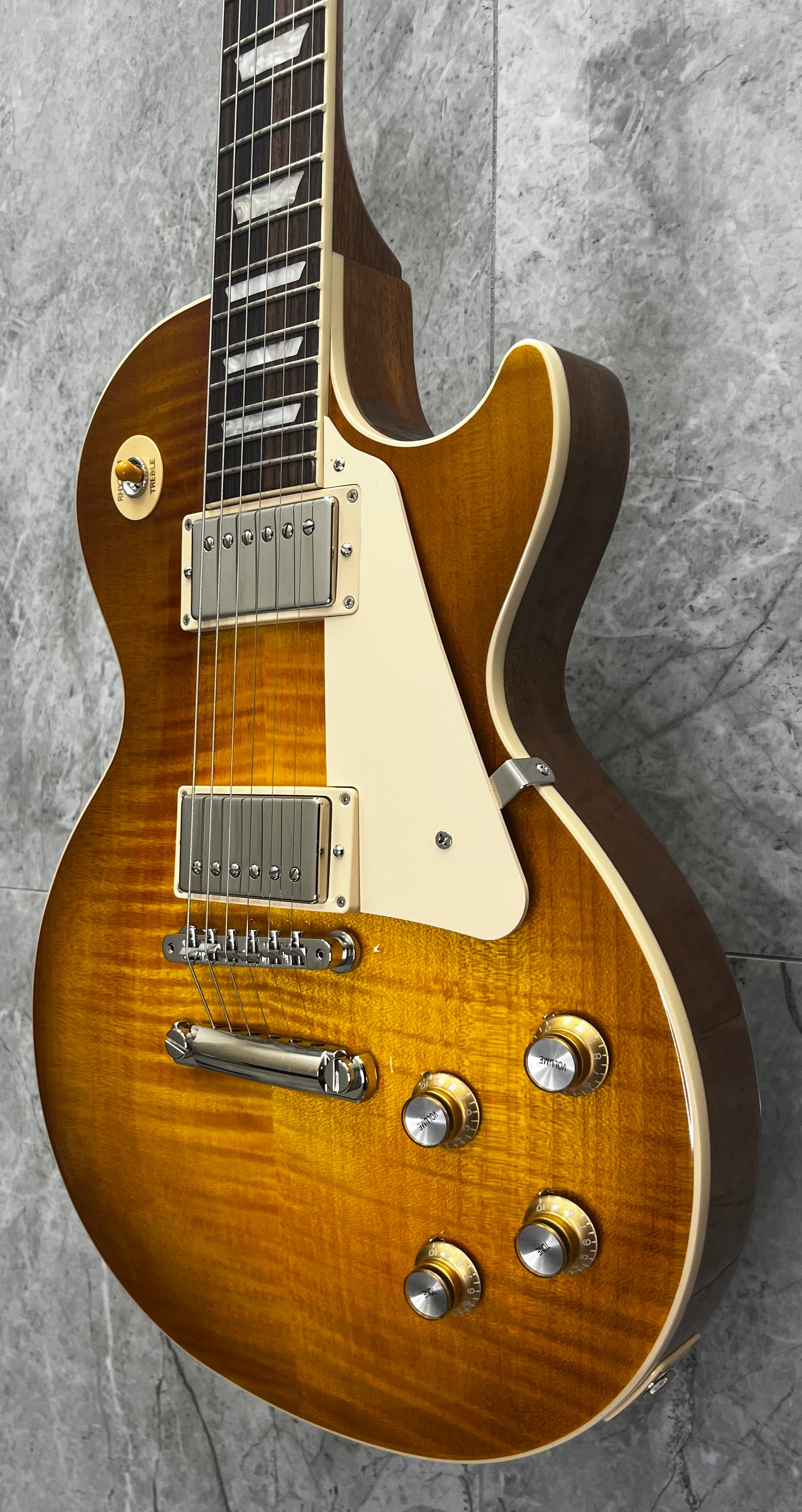 Gibson USA Les Paul Standard 60s AAA Figured Top Honey Lemon Burst LPS6G24HDNH SERIAL NUMBER 226950055 - 9.0 LBS