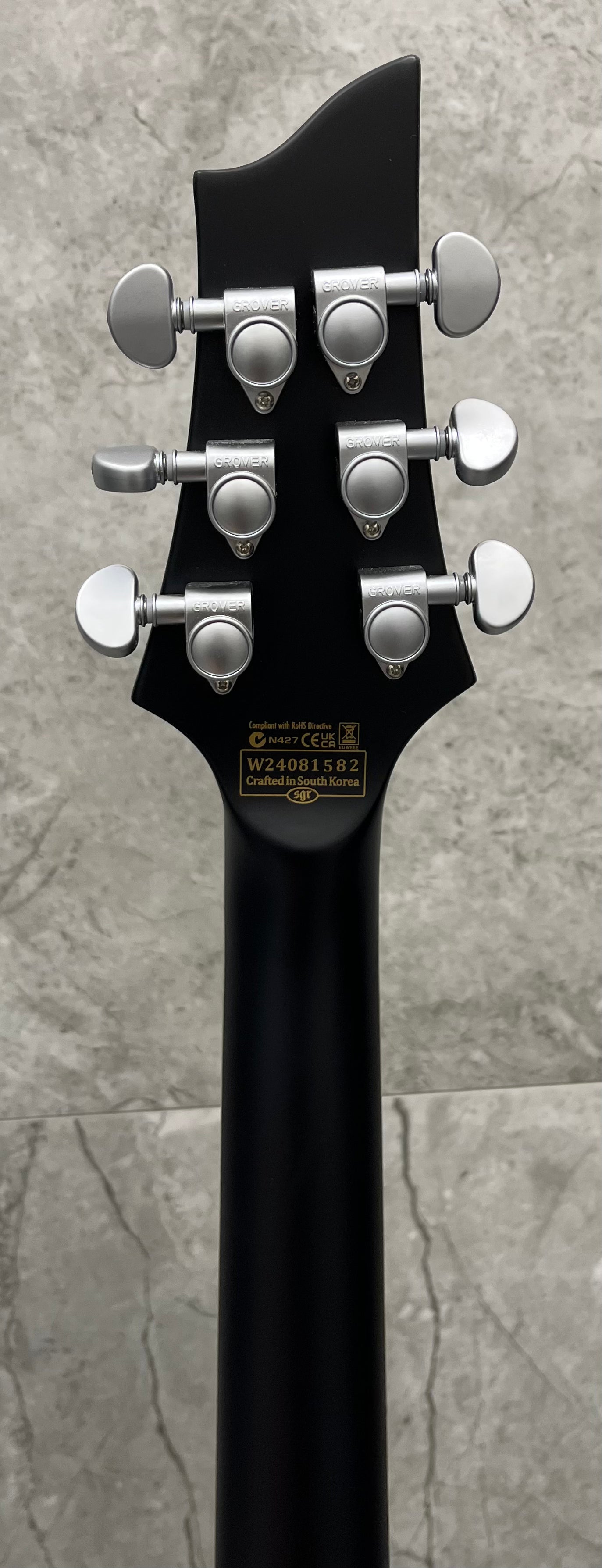 Schecter DAMIEN PLATINUM DAMIEN-PLAT-6-FR-SBK Satin Black