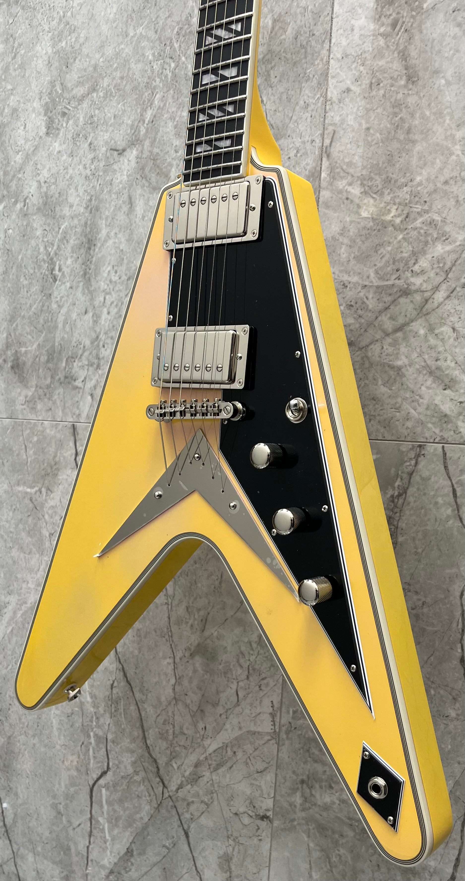 Epiphone Futura Flying V Custom Stainless Steel Frets Solaris Shift W/ GIG BAG EIFFVCSLSNH SERIAL NUMBER 25111526099 - 7 LBS 10 OZ