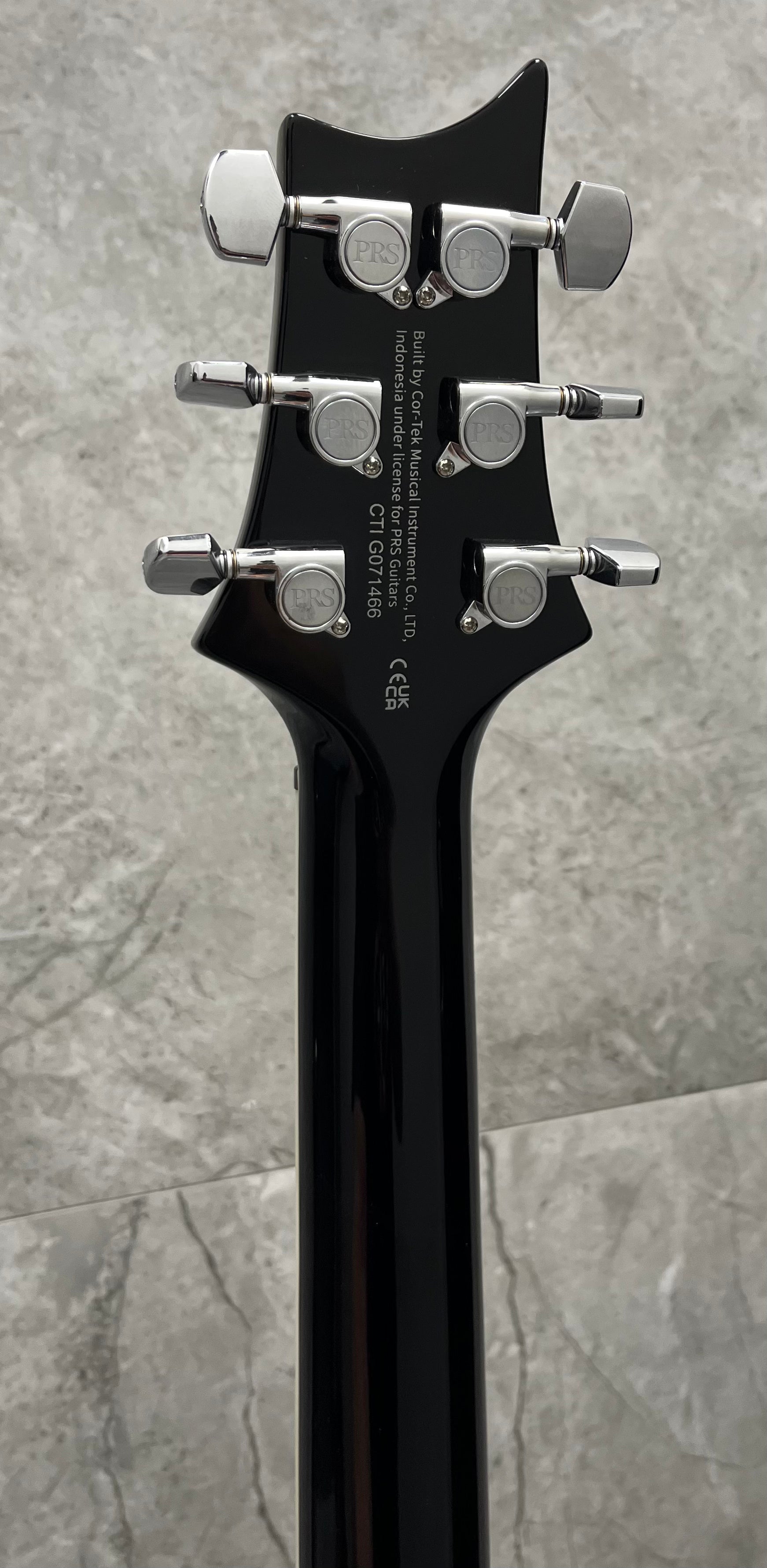 PRS Guitars SE Custom 24 Quilt Top Electric Guitar with Gigbag - Violet 107876::VI SERIAL NUMBER CTIG071466 - 7 LBS 11 OZ