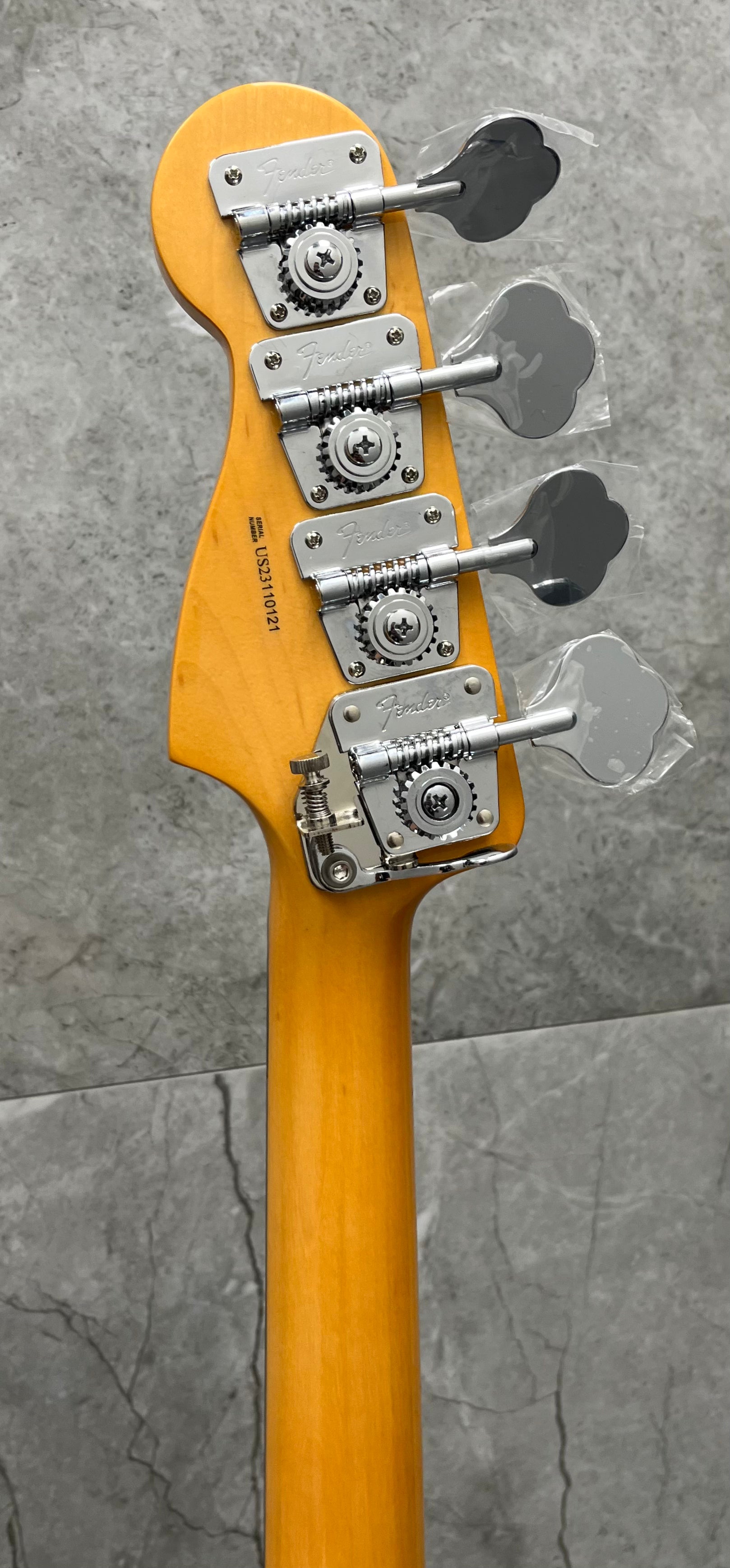 Fender USA Tony Franklin Fretless Precision Bass Ebony Fingerboard Lake Placid Blue 0190085802 SERIAL NUMBER US23110121 - 9.0 LBS