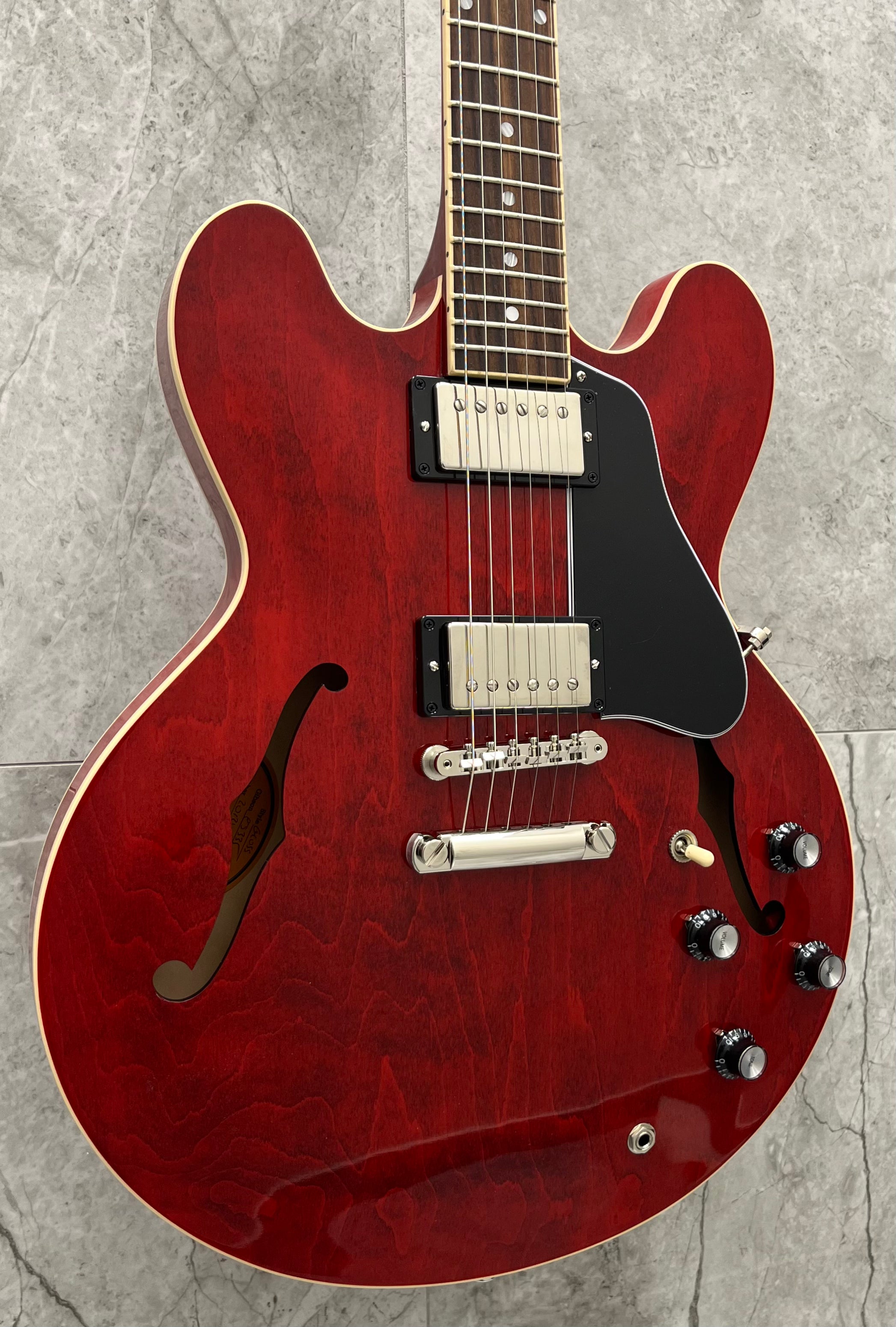 Gibson USA ES-335 Semi-Hollow Body Sixties Cherry ES335 ES3500SCNH SERIAL NUMBER 201240009 - 7 LBS 13 OZ