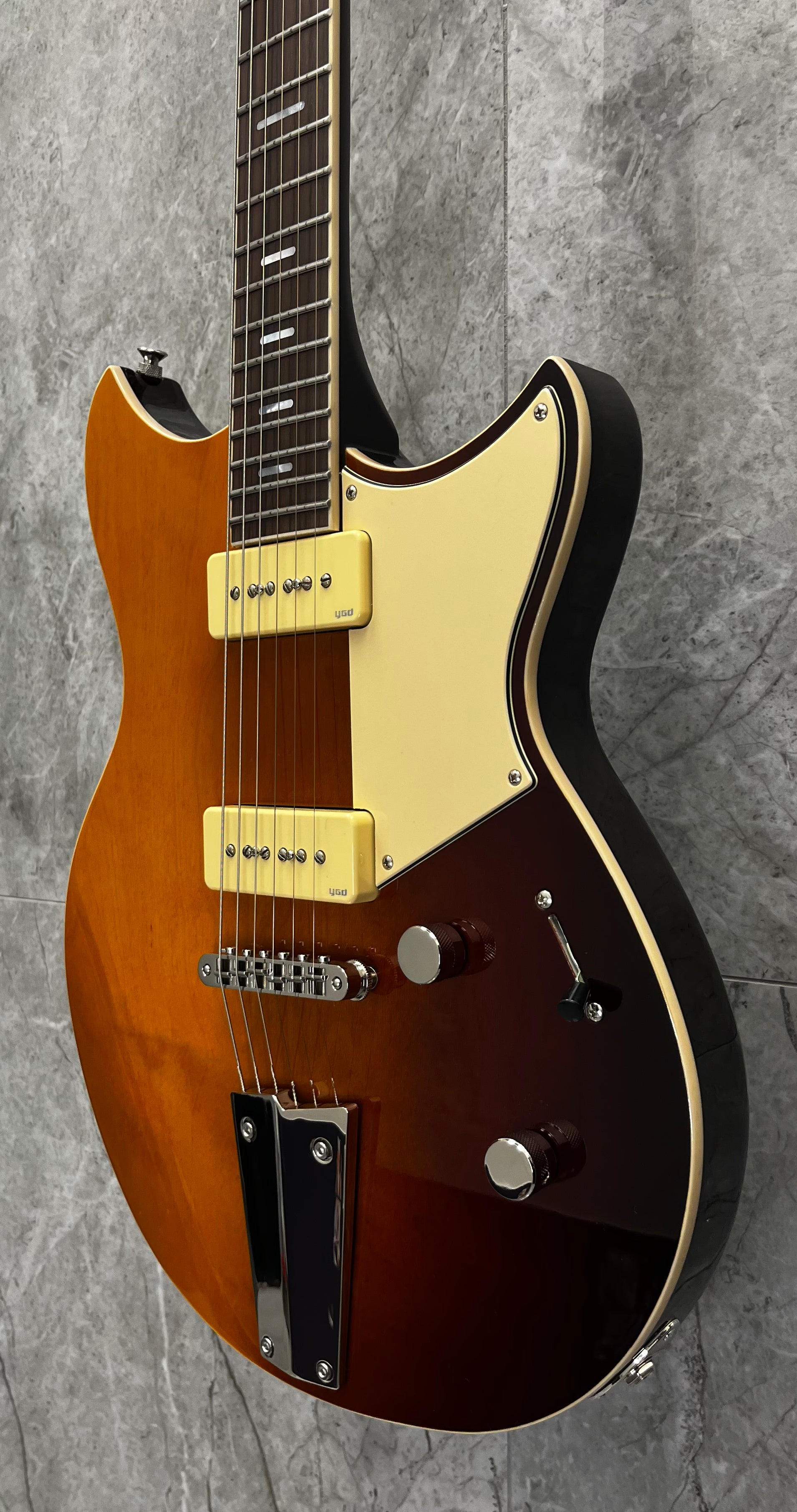 YAMAHA REVSTAR STANDARD ELECTRIC GUITAR RSS02T P90 SUNSET BURST RSS02T SSB SERIAL NUMBER IML063147 - 8LBS 6 OZ