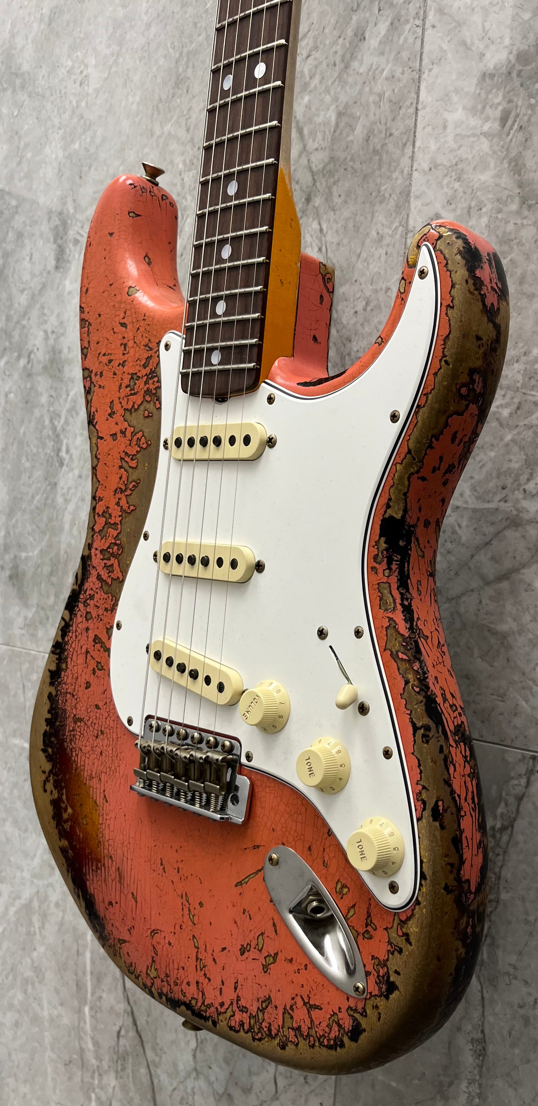 Fender Custom Shop 1965 Stratocaster Super Heavy Relic Rosewood Finger