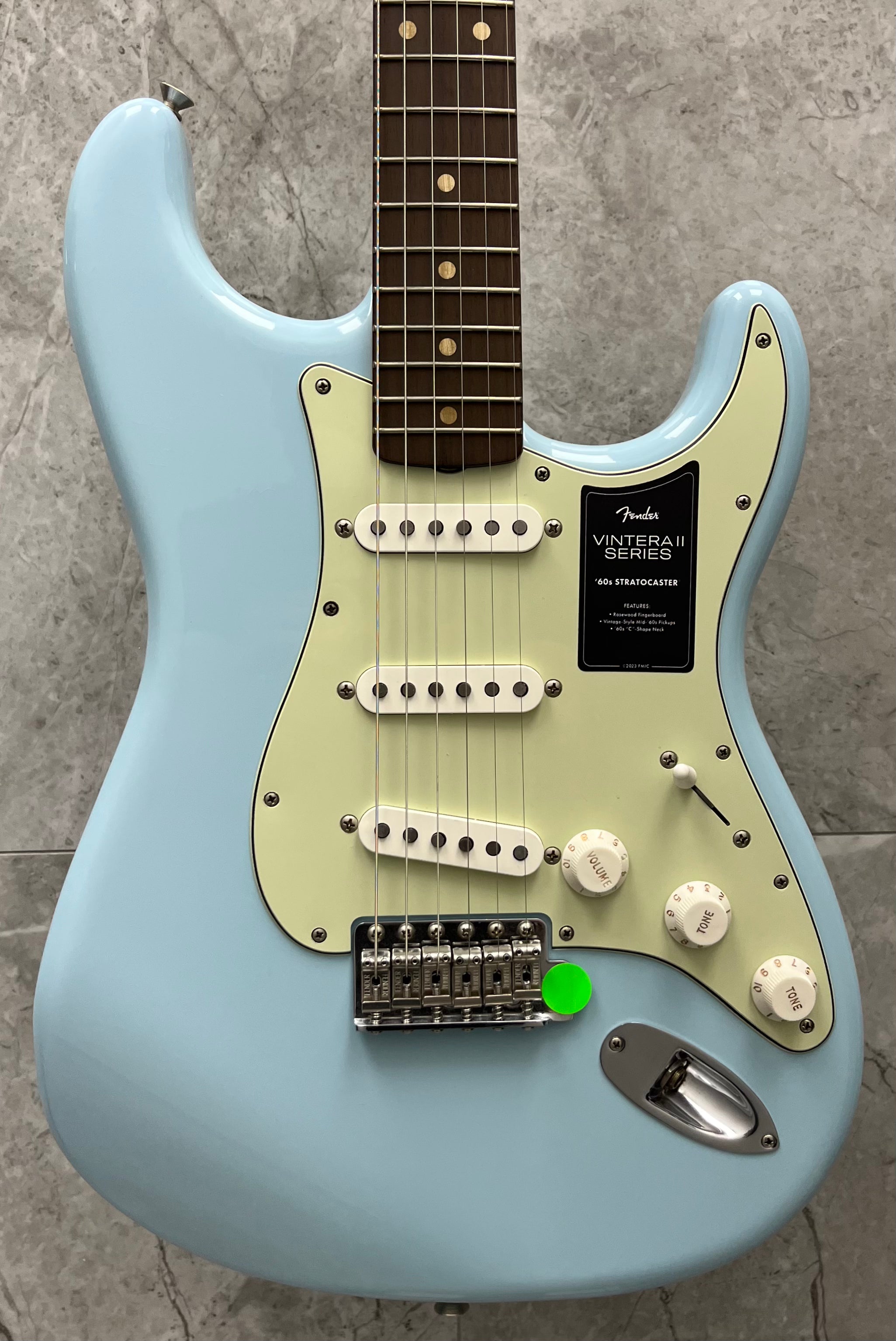 Fender LIMITED EDITION Vintera II Road Worn 60s Stratocaster Fender LIMITED EDITION Vintera II Road Worn 60s Stratocaster