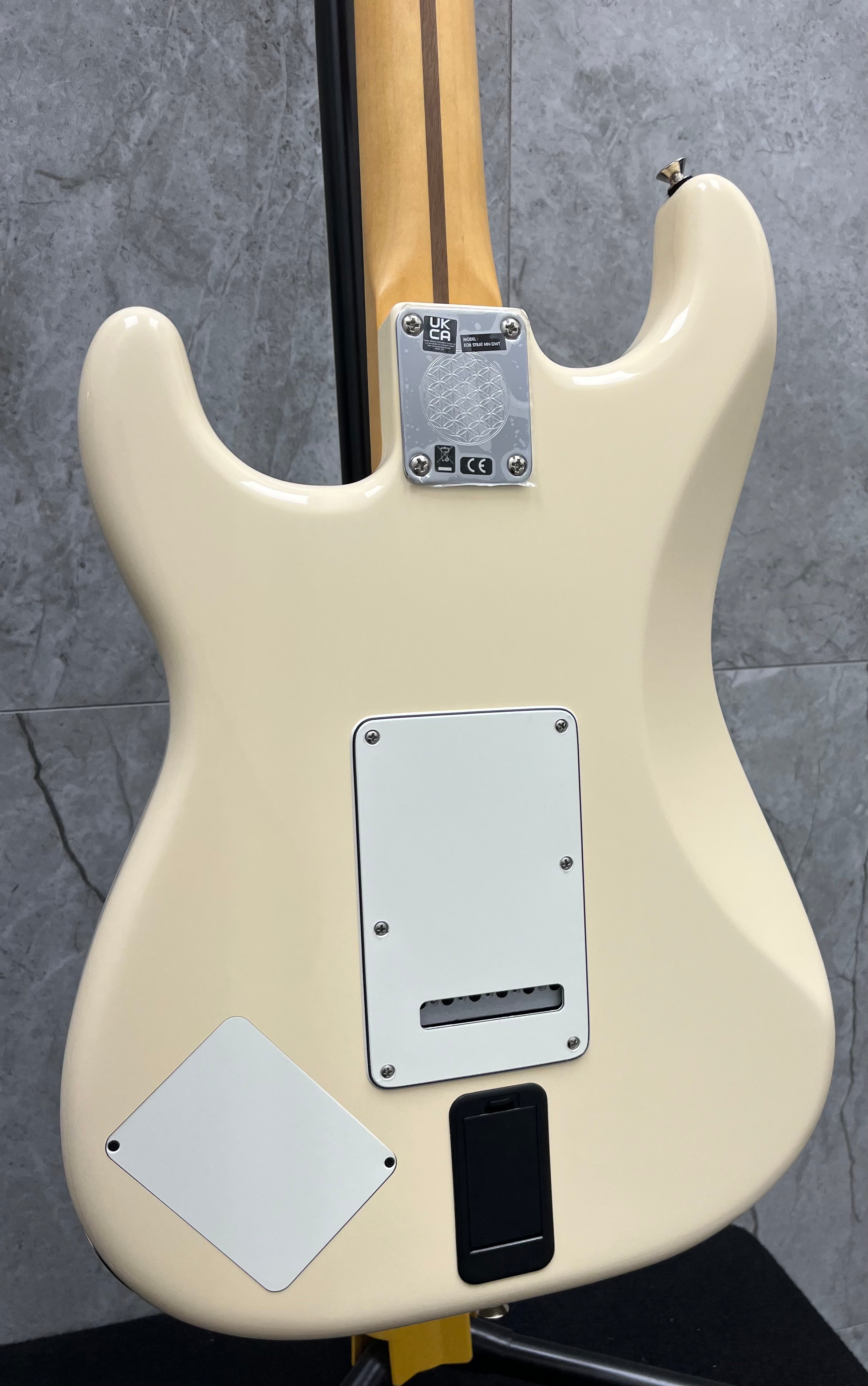 Fender EOB Stratocaster Maple Fingerboard Olympic White Ed O'Brien Signature 0140192305
