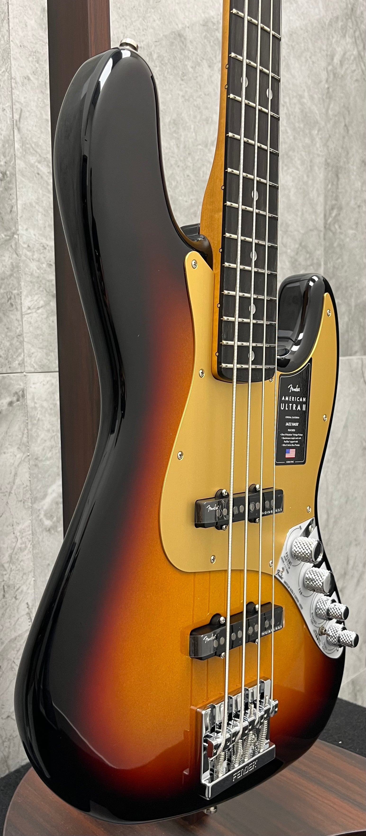 Fender American Ultra II Jazz Bass Ebony Fingerboard, Ultraburst 0199111712