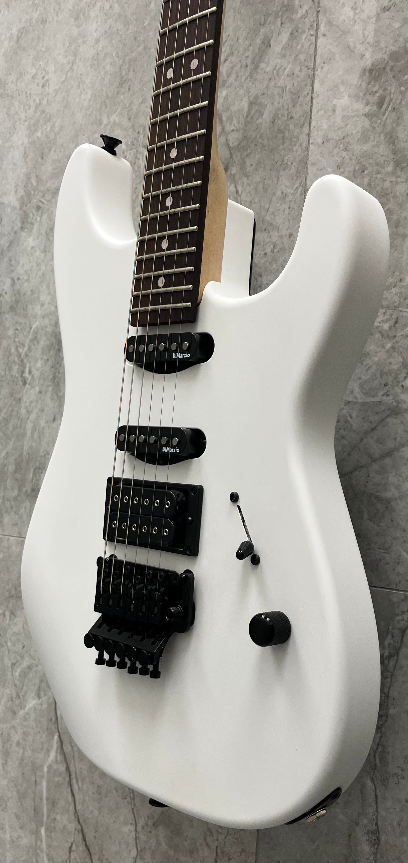 Charvel USA CUSTOM SHOP Custom Select San Dimas SD1 HSS SNOW BLIND SATIN 2835203776 SERIAL NUMBER 19077 - 8.0 LBS