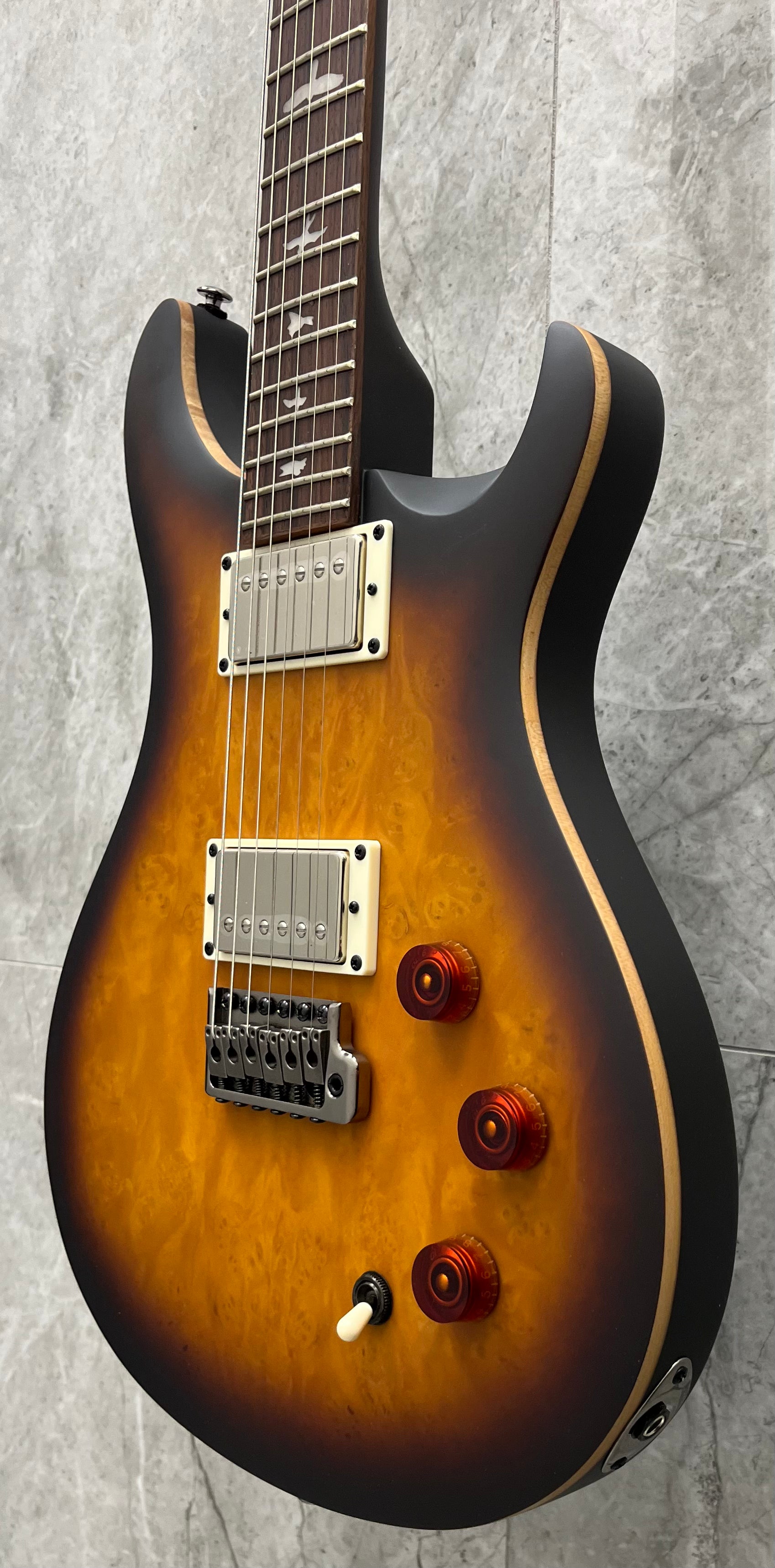 PRS SE Limited Edition Exotic DGT Laurel Burl McCarty Tobacco Burst 114984::MT: SERIAL NUMBER CTIG103856 - 7.2 LBS