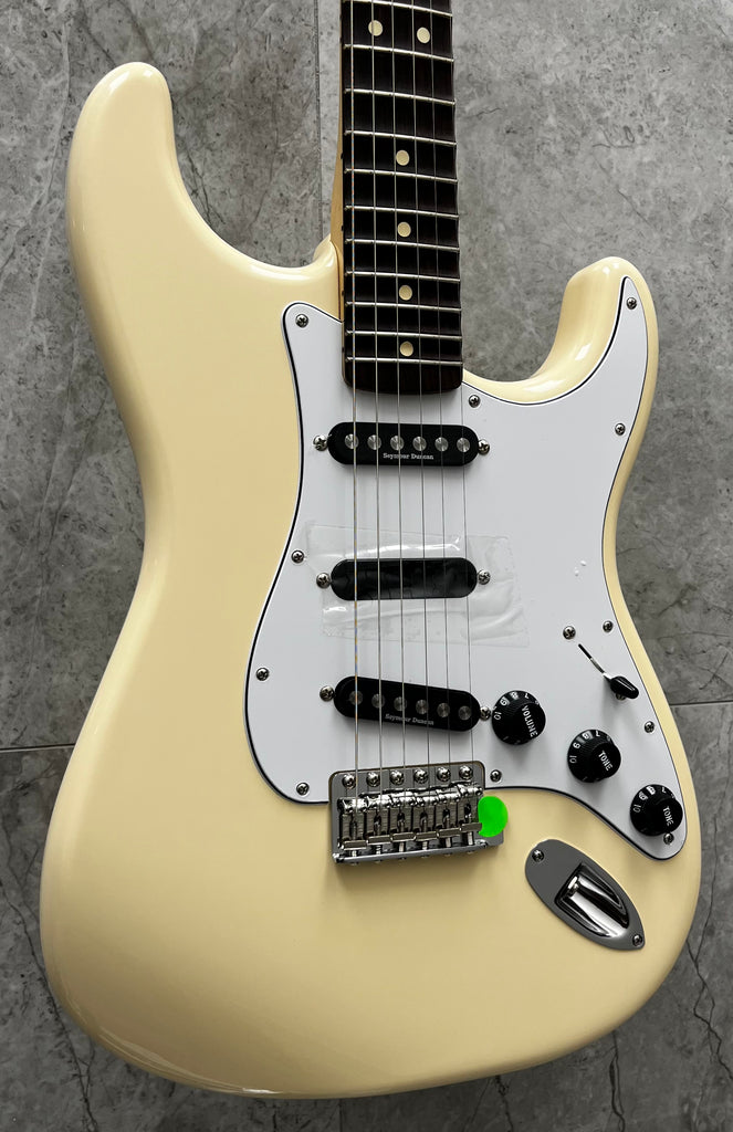 Fender Ritchie Blackmore Stratocaster Scalloped Rosewood