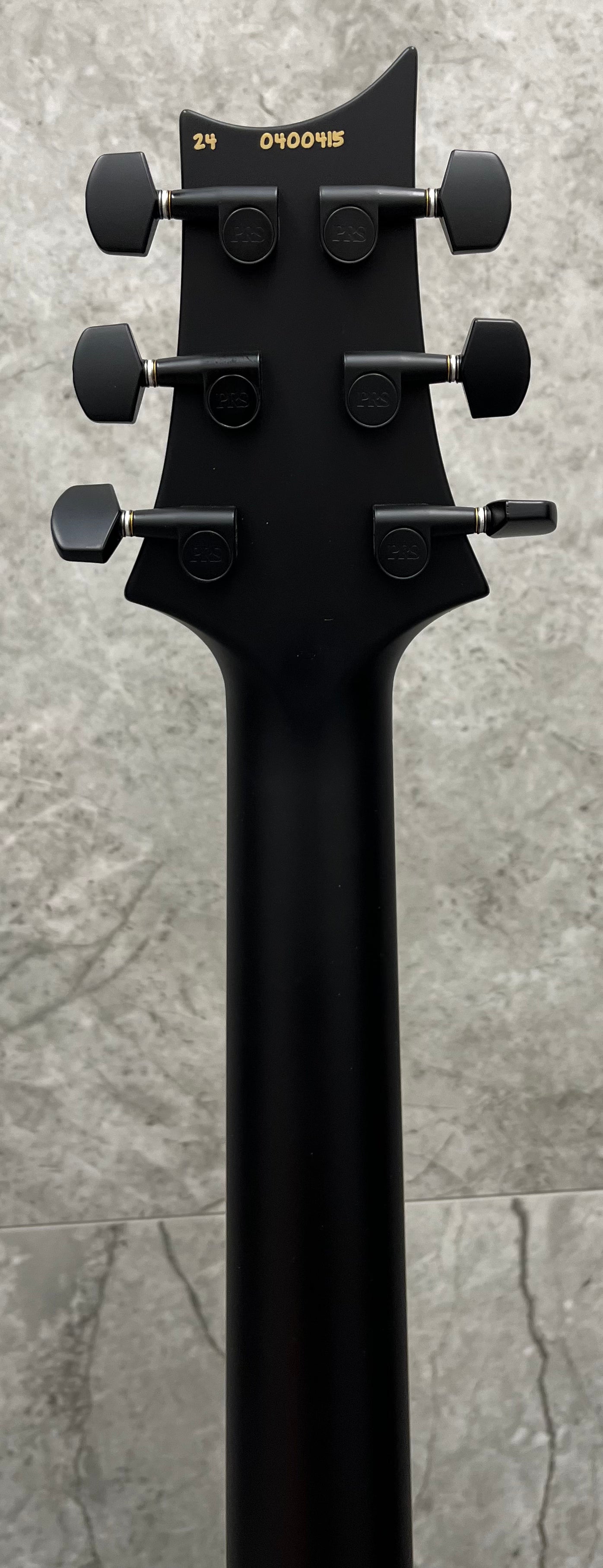 PRS Guitars USA DW CE 24 Dustie Waring Floyd Electric Guitar with Gigbag - Black Top 112797::ZV: SERIAL NUMBER 24 0400415 - 7.6 LBS