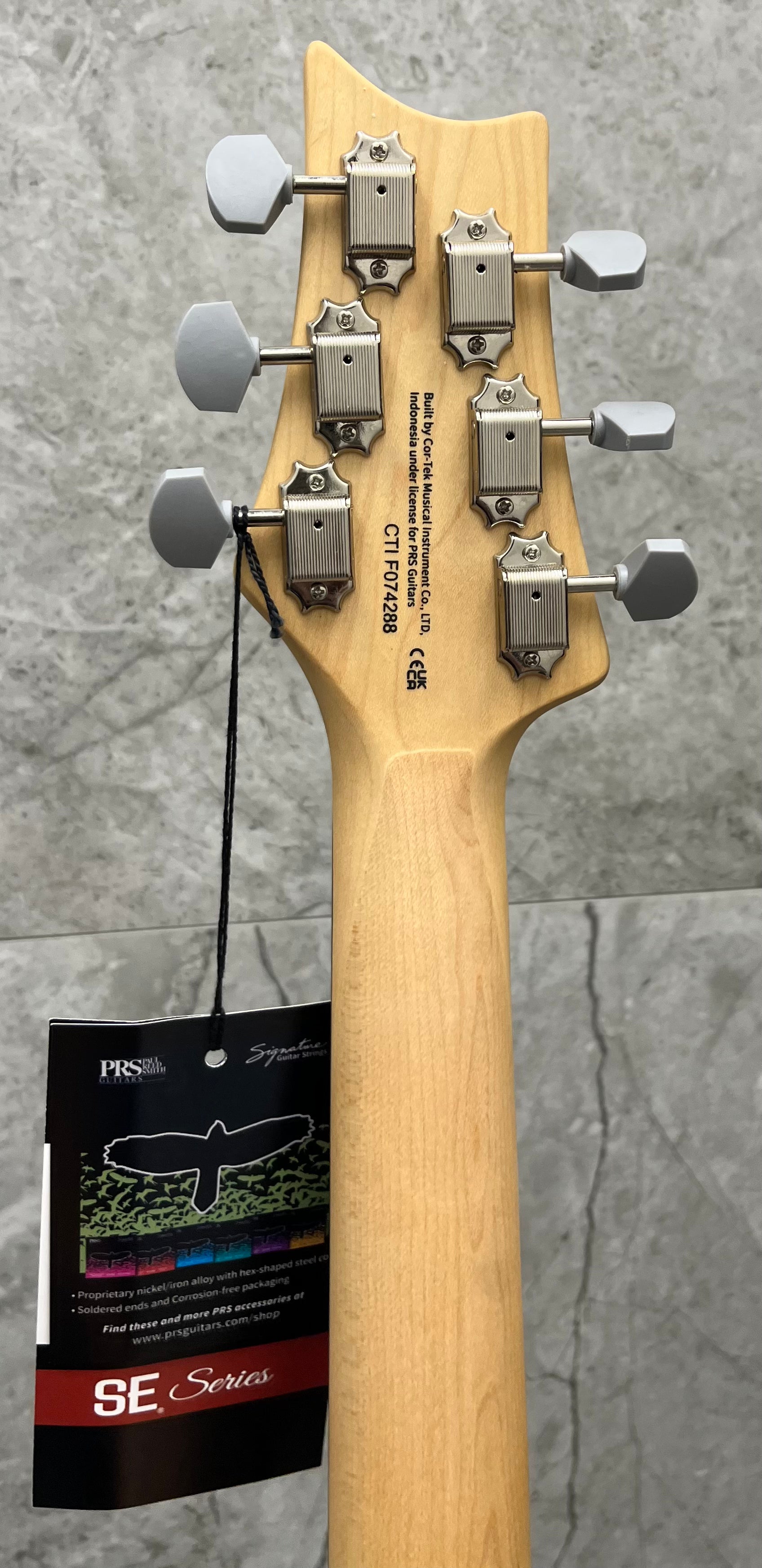 PRS Guitars John Mayer Silver Sky SE Electric Guitar with Gigbag - Piano Black 109639::9J: SERIAL NUMBER CTIF074288 - 7 LBS 5 OZ