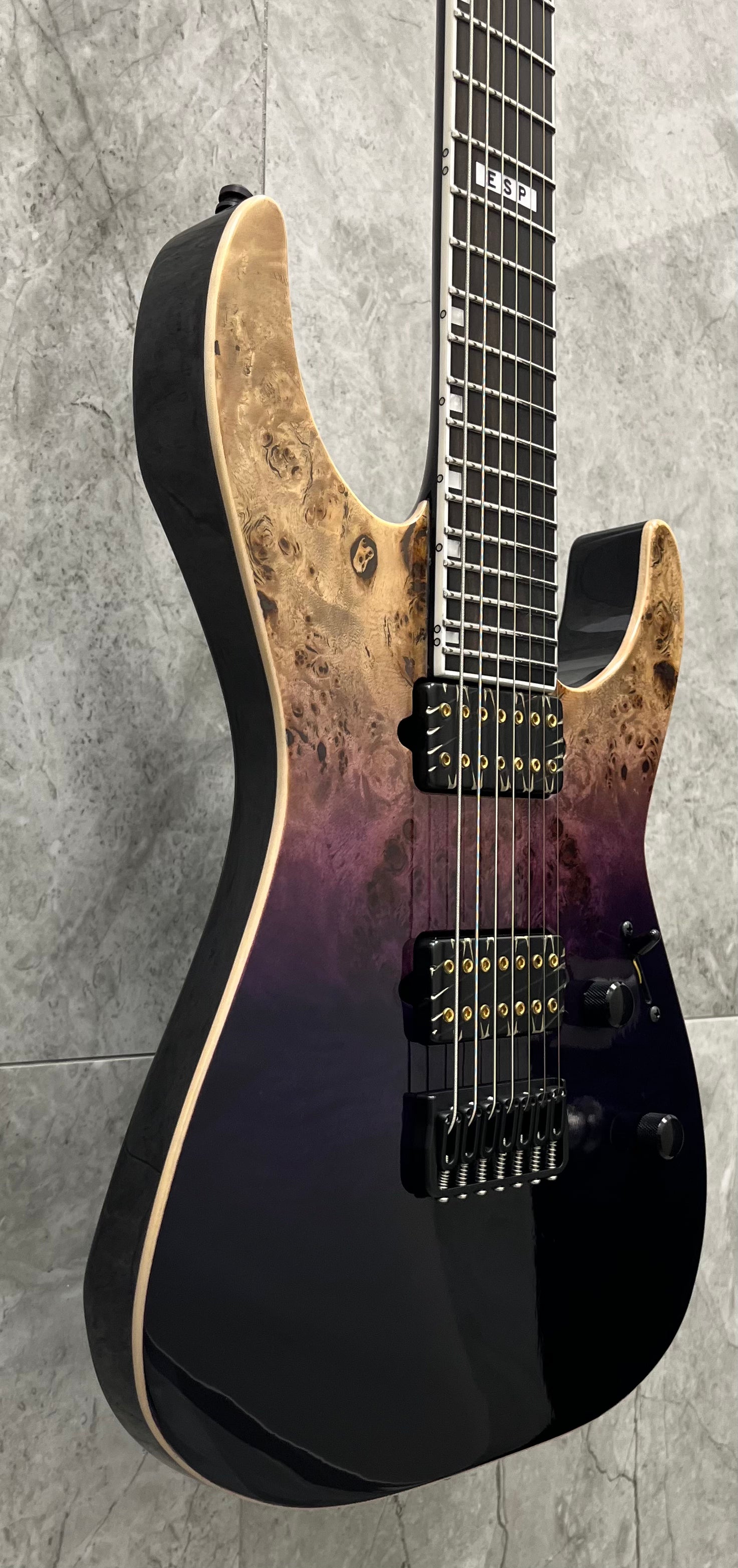 ESP MADE IN JAPAN E-II M-II 7 NT 7 String Electric Guitar Purple Natural Fade EII MII EIIMII7NTHSPRNFD MADE IN JAPAN SERIAL NUMBER ES9181253 - 7 LBS 3 OZ