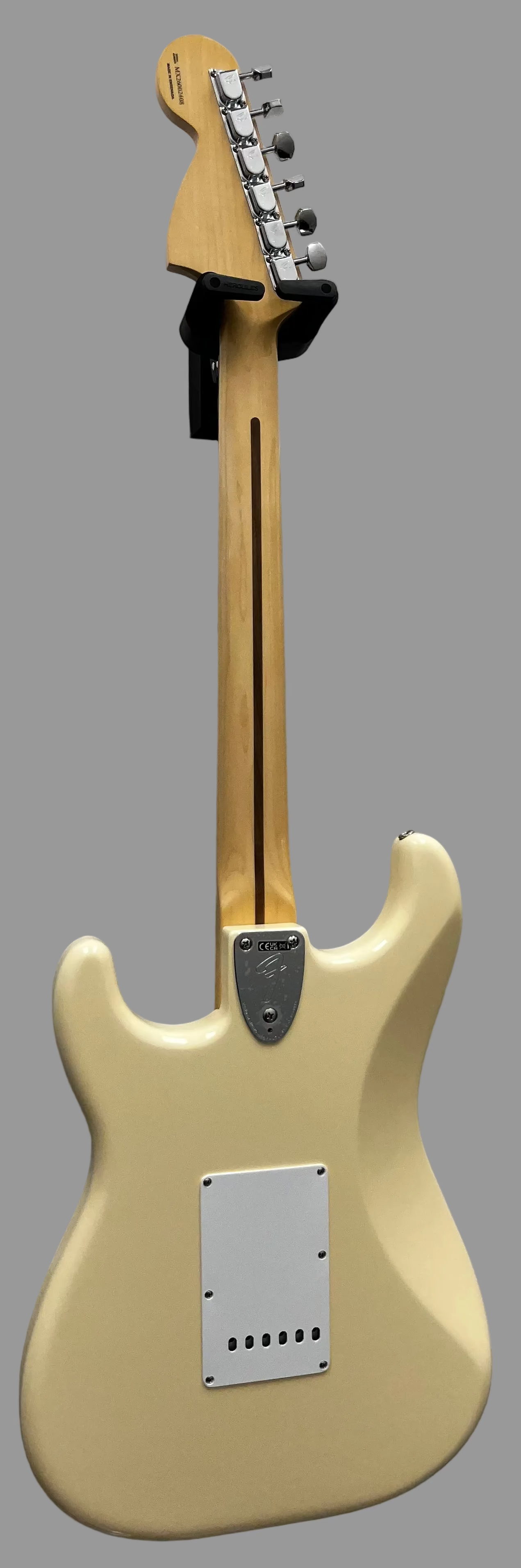Fender Ritchie Blackmore Stratocaster Scalloped Rosewood Fingerboard Olympic White 0139010305 SERIAL NUMBER MX26002408 - 7 LBS 8 OZ