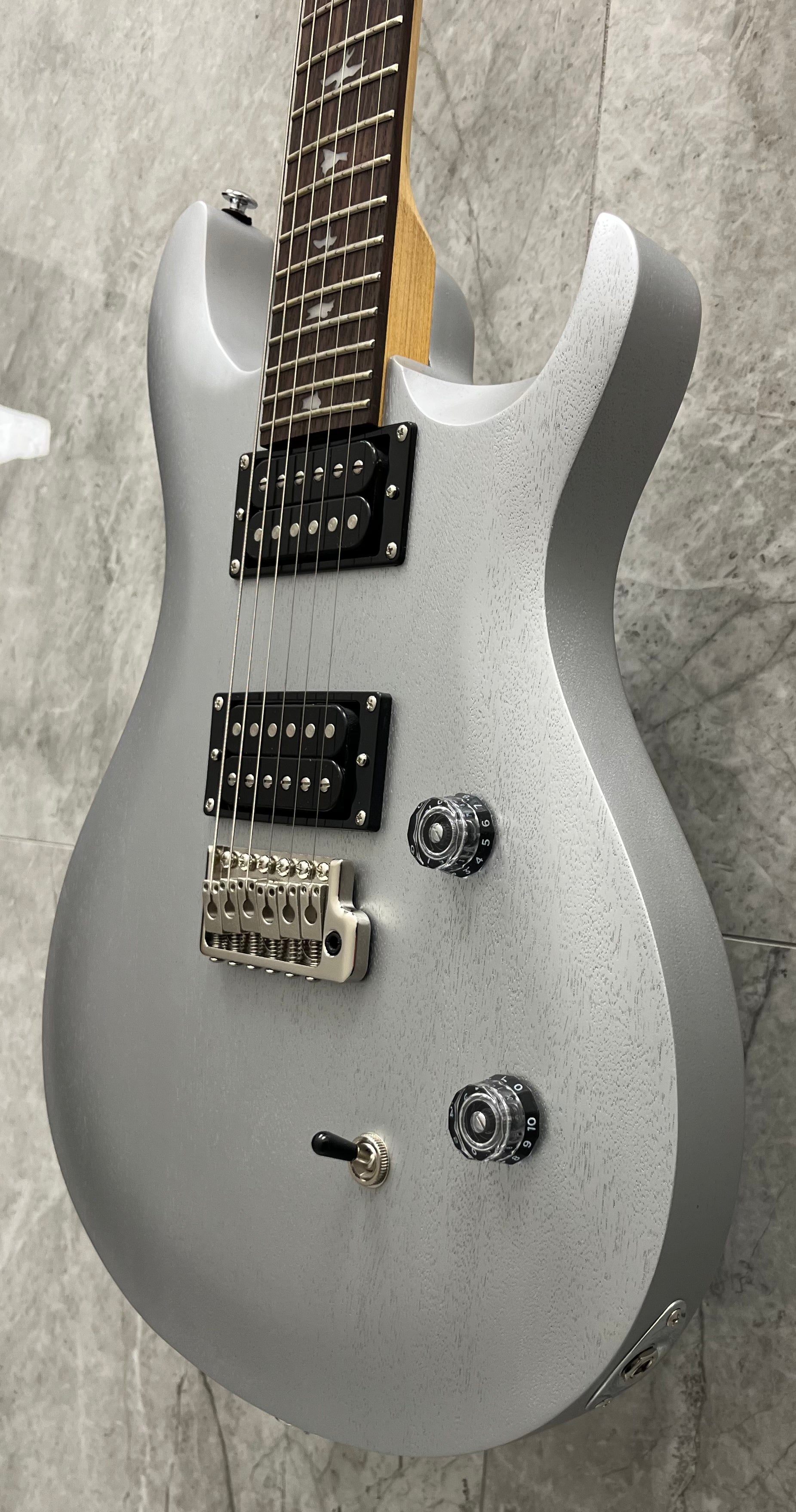 PRS Guitars SE CE 24 Standard Satin Electric Guitar with Gigbag - Metallic Silver 113130::MS: SERIAL NUMBER CTIG108359 - 6.8 LBS