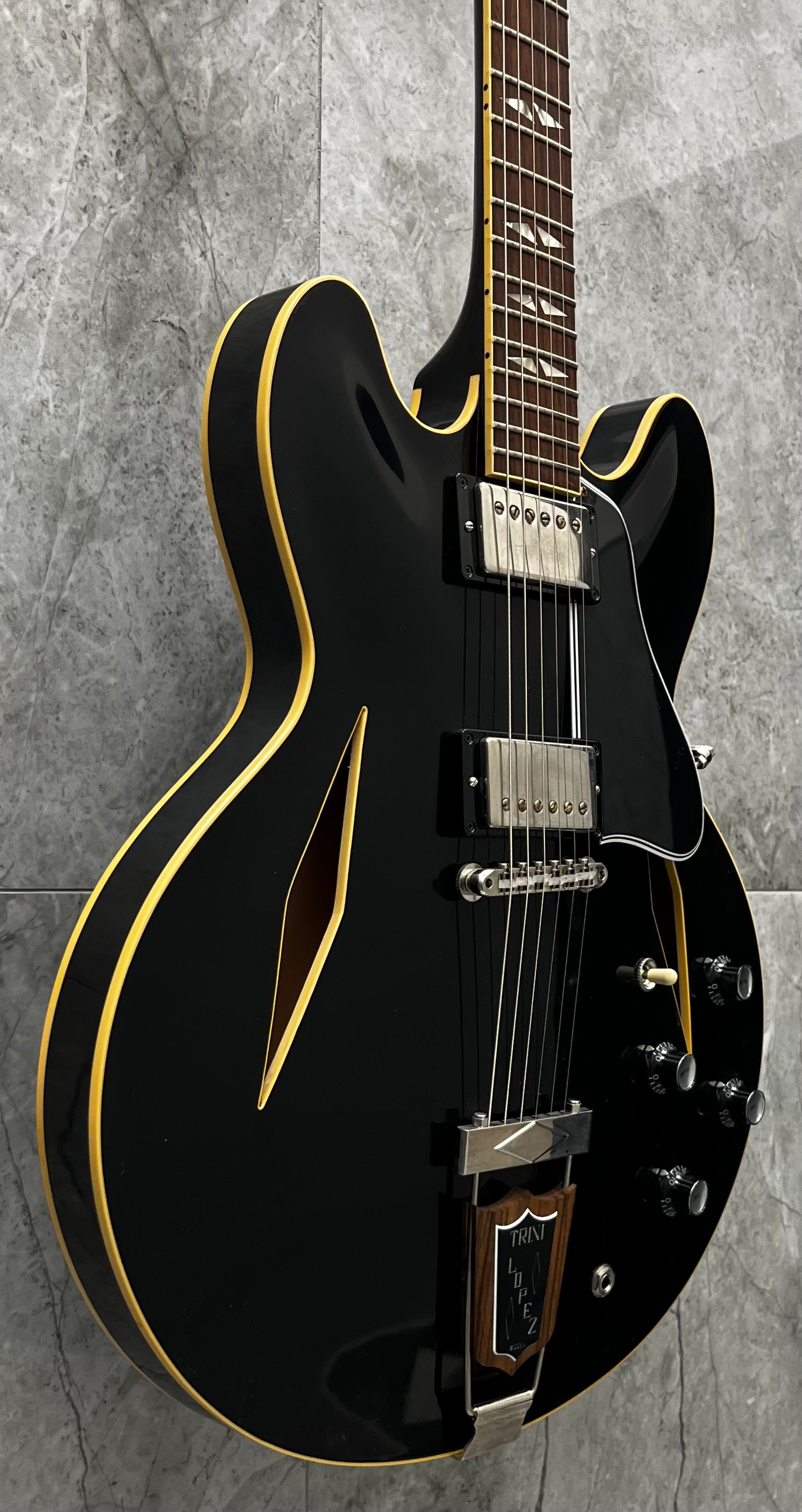 Gibson USA Custom Shop 1964 Trini Lopez VOS Standard Reissue - Ebony ESTL64VOEBNH