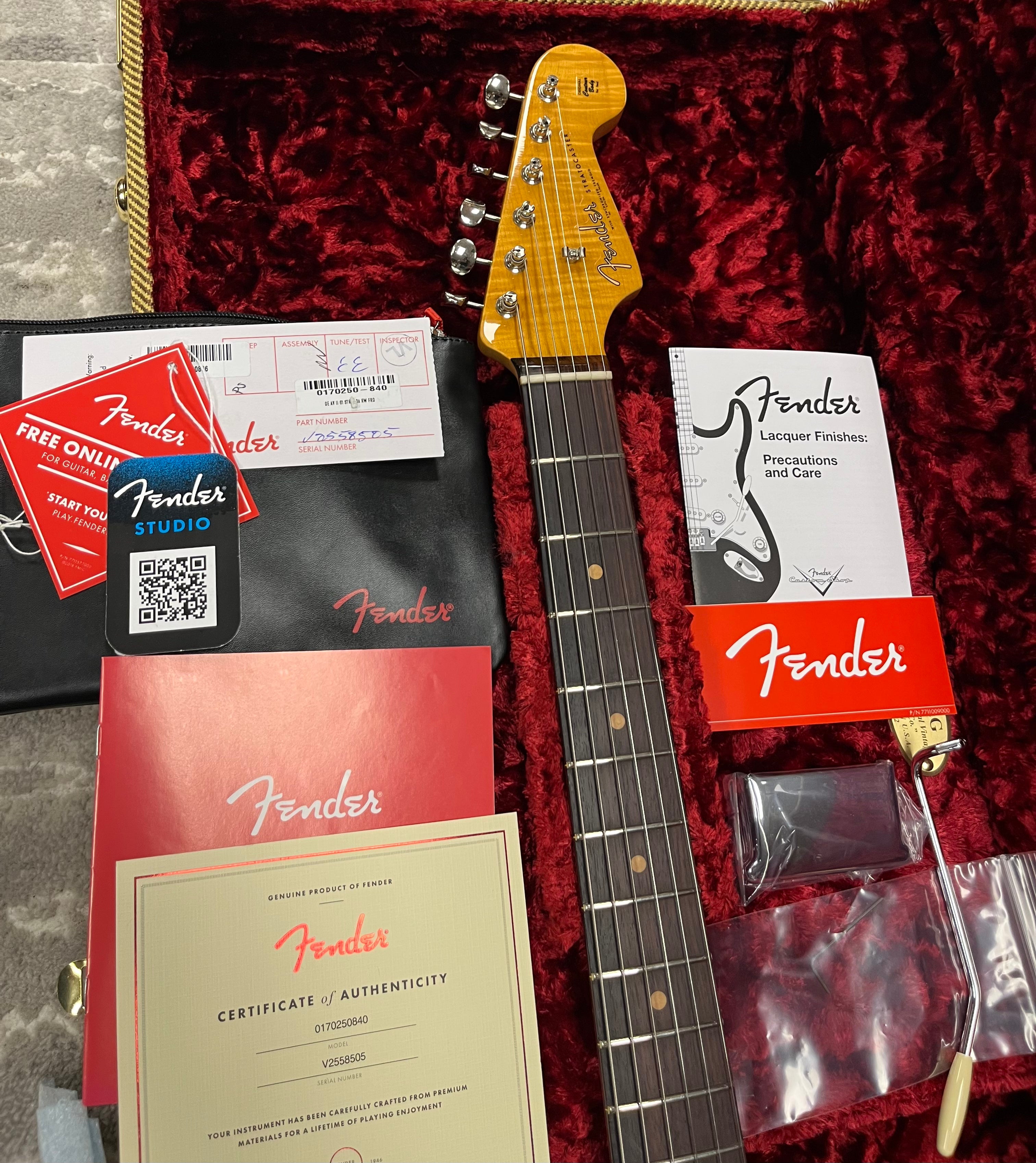Fender Limited Edition Dealer Exclusive Slab Rosewood American Vintage II 1961 Stratocaster, Rosewood Fingerboard - Fiesta Red 0170250840 SERIAL NUMBER V2558505 - 8 LBS 1 OZ