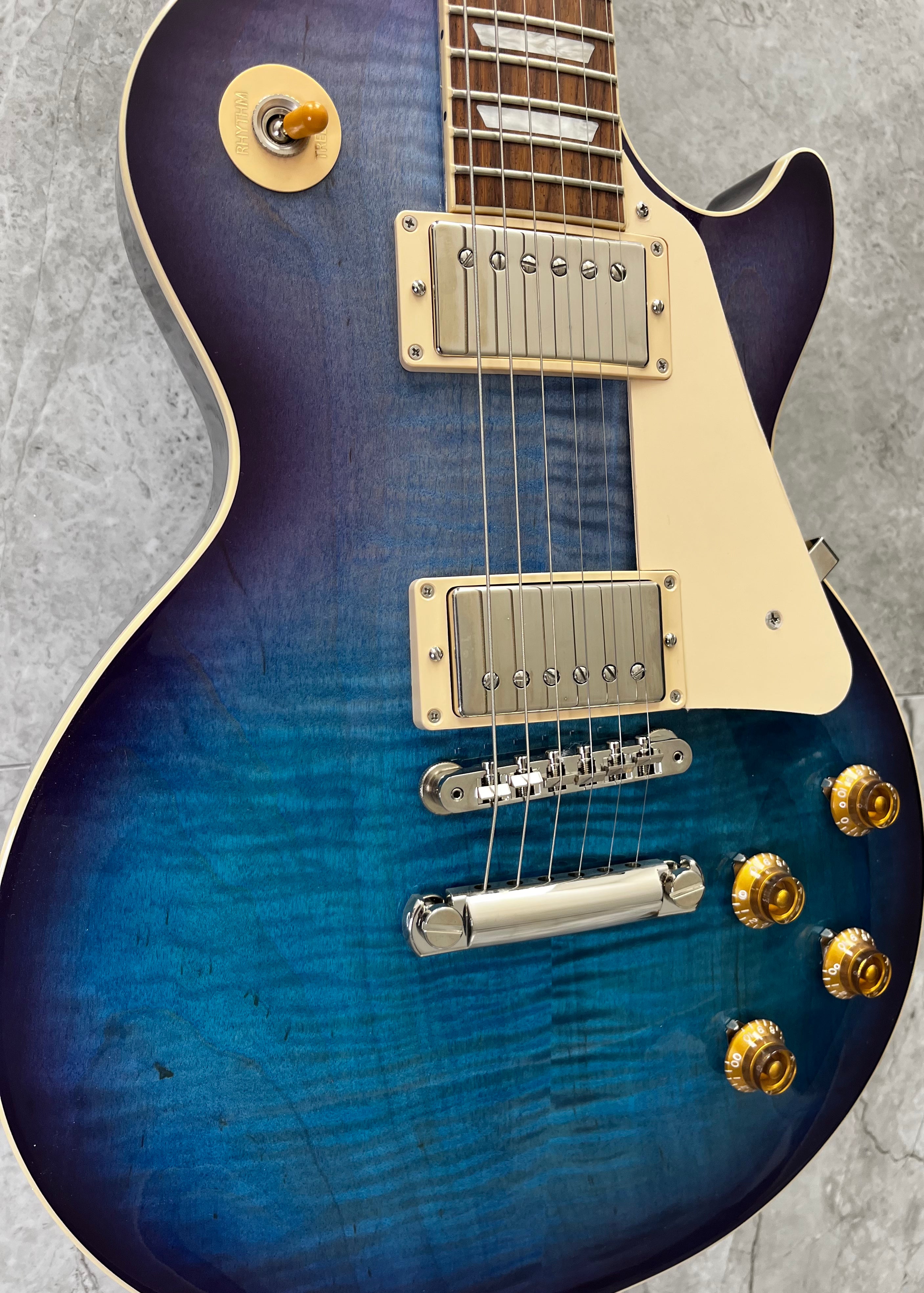 Gibson Les Paul Standard 50s Figured Top in Blueberry Burst LPS500B9NH SERIAL NUMBER 216030129 - 9 LBS 5 OZ