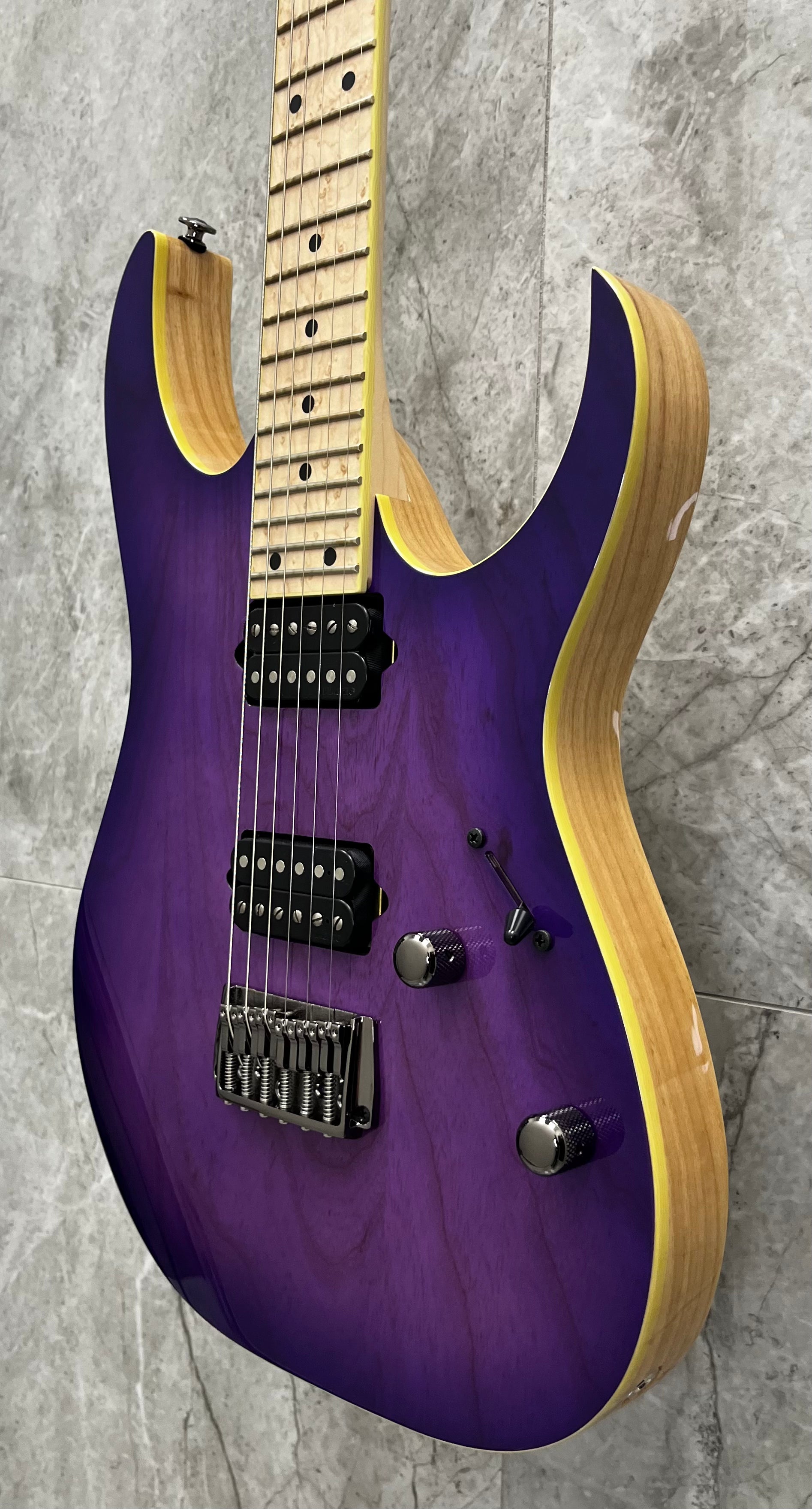 Ibanez RG Prestige Made in Japan 6 string Electric Guitar w/Case - Royal Plum Burst RG652AHMFXRPB SERIAL NUMBER F2607456 - 6 LBS 14 OZ