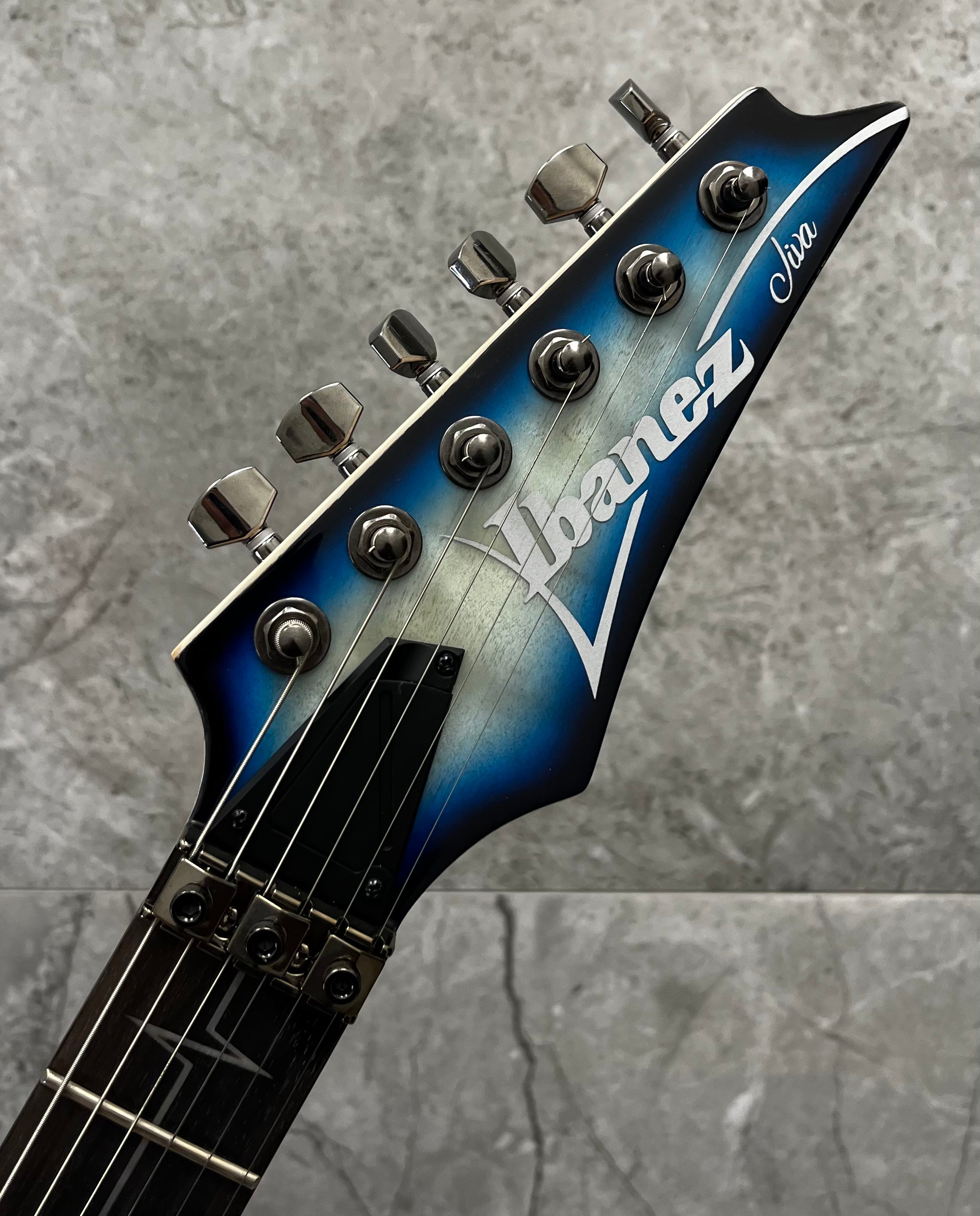 Ibanez JIVAJR DSE Nita Strauss Signature Model Deep Sea Blonde JIVAJRDSE SERIAL NUMBER I250514922 - 7.0 LBS