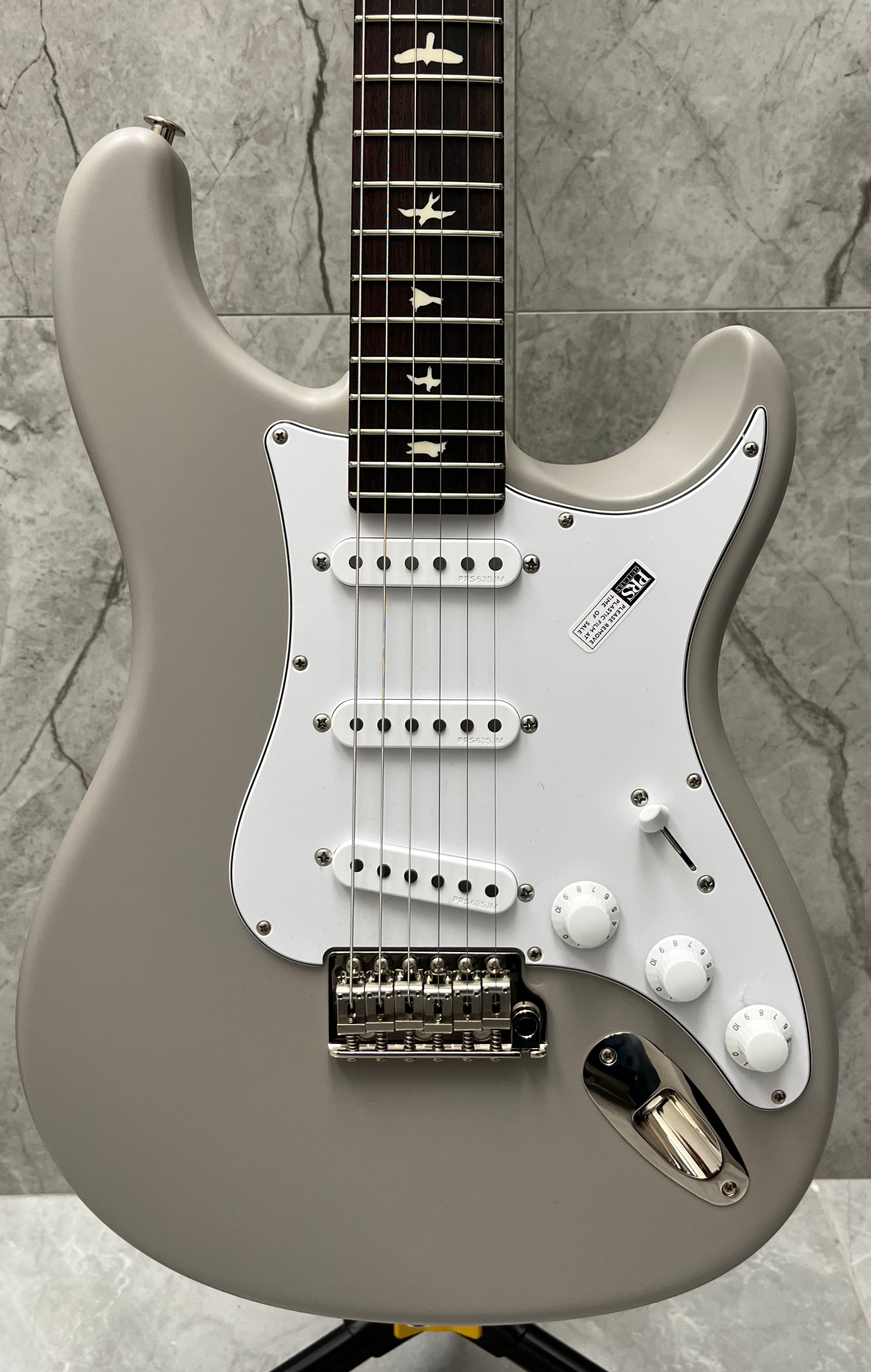 PRS Guitars USA Silver Sky John Mayer Signature Satin 25 - Moc PRS Guitars USA Silver Sky John Mayer Signature Satin 25 - Moc