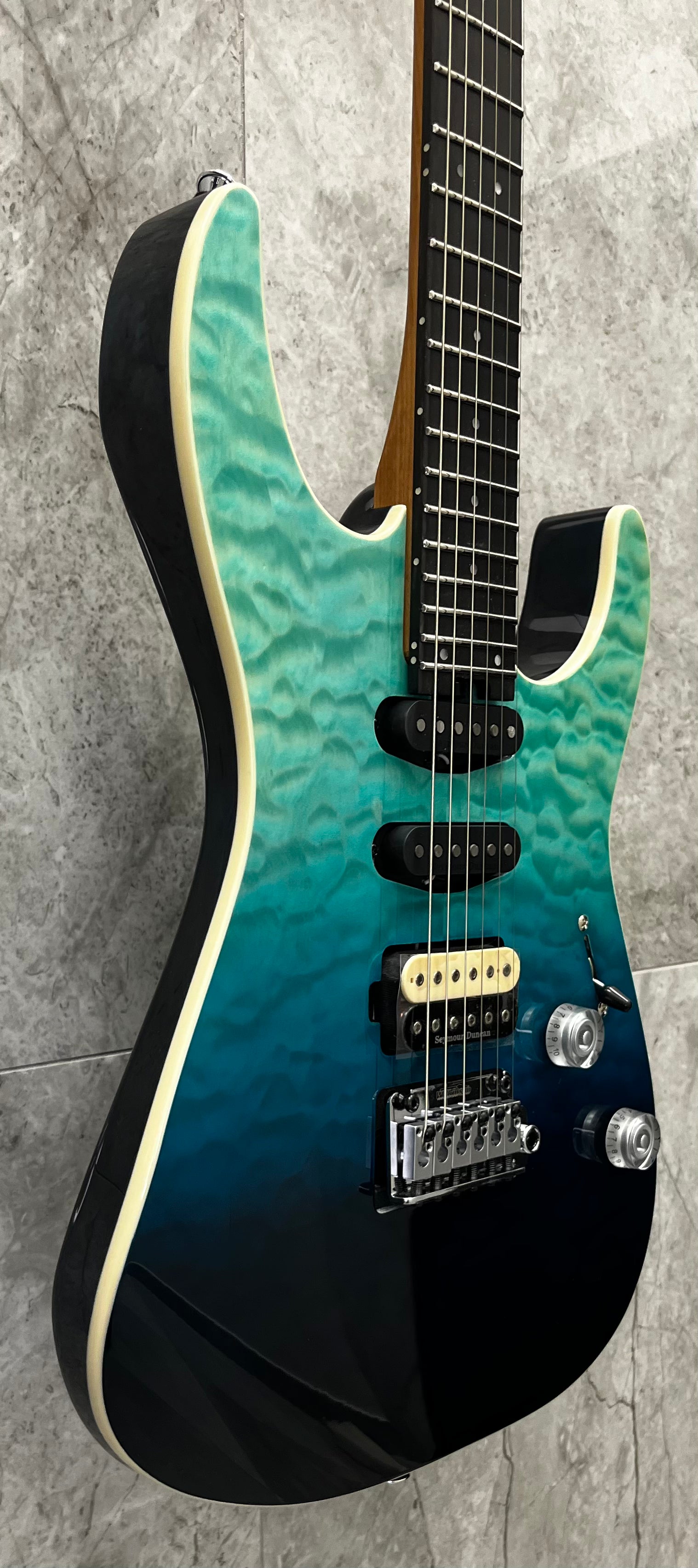 Charvel Pro-Mod Plus Dinky DK24 HSS 2PT EB QM, Ebony Fingerboard, Blue Curaçao 2972813546 SERIAL NUMBER ICC2601378 - 7 LBS 1 OZ