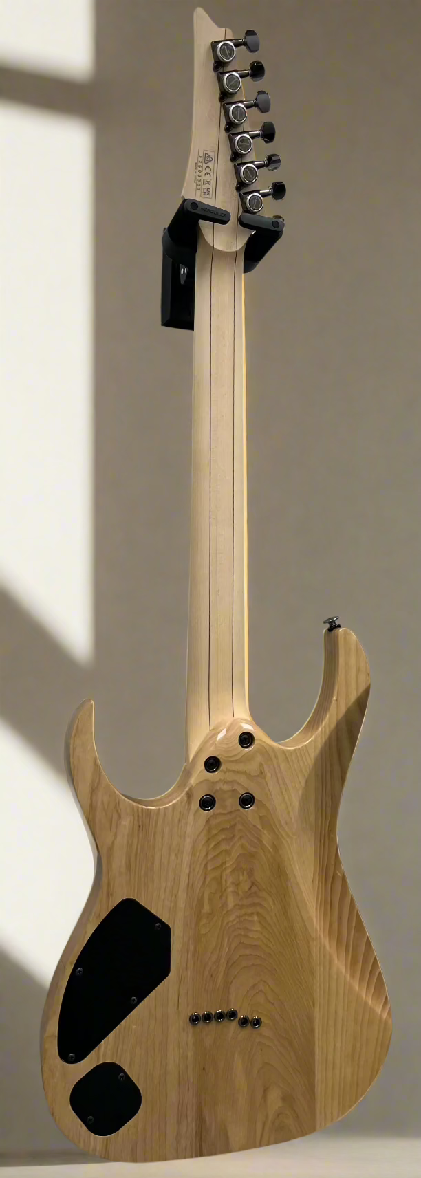 Ibanez RG Prestige Made in Japan 6 string Electric Guitar w/Case Ibanez RG Prestige Made in Japan 6 string Electric Guitar w/Case