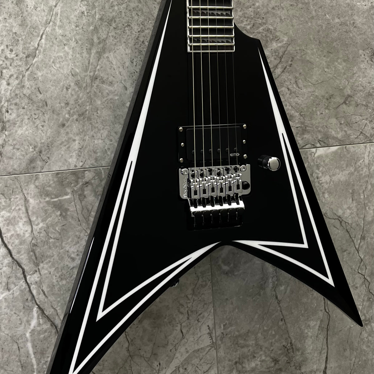 ESP LTD ALEXI SAWTOOTH SE Black w/ White Pinstripe