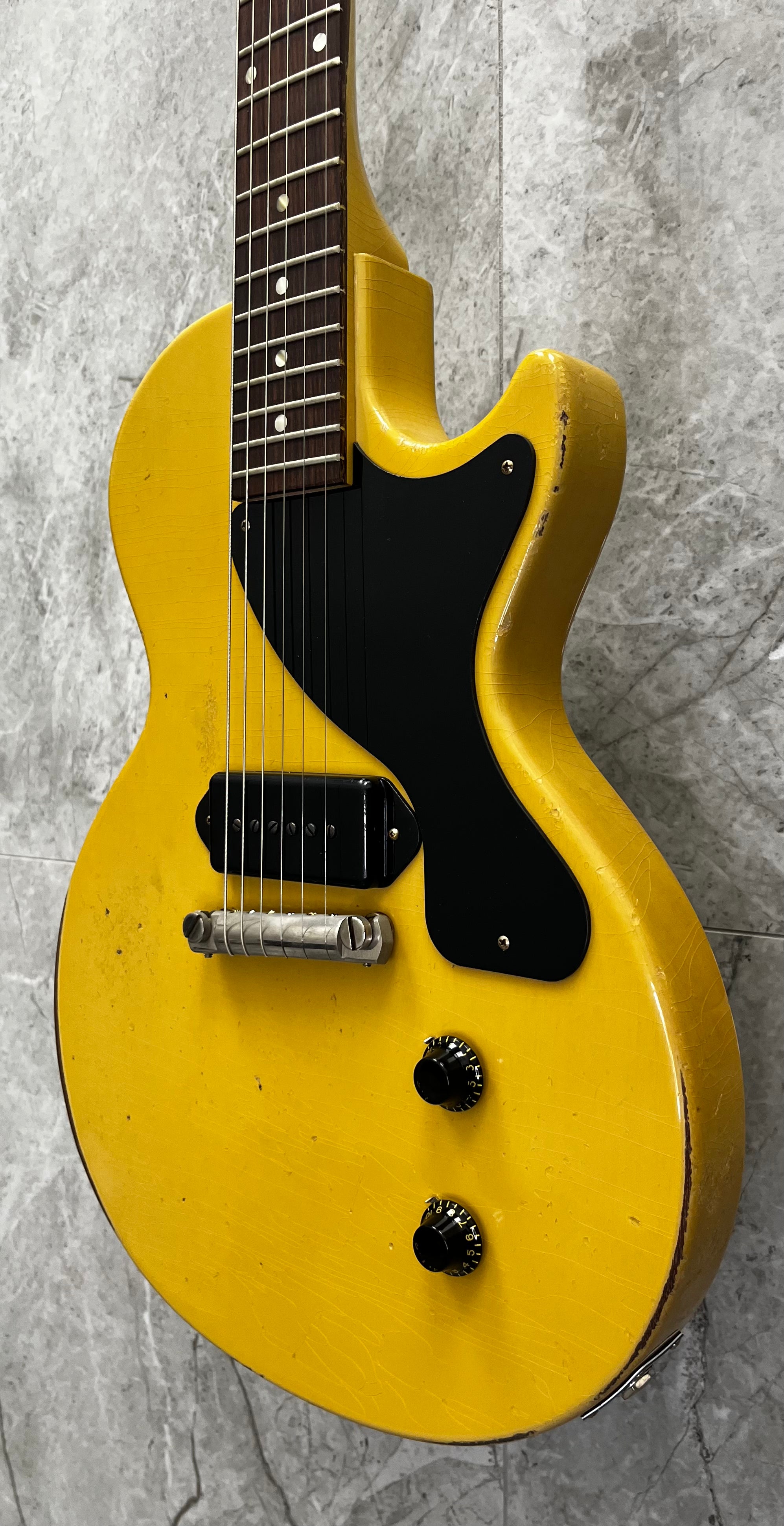 Gibson Custom Shop Murphy Lab 1957 Les Paul Junior Single Cut TV Yellow Heavy Aged - TV Yellow LPJRSC57HATVNH SERIAL NUMBER 741278 - 7 LBS 9 OZ