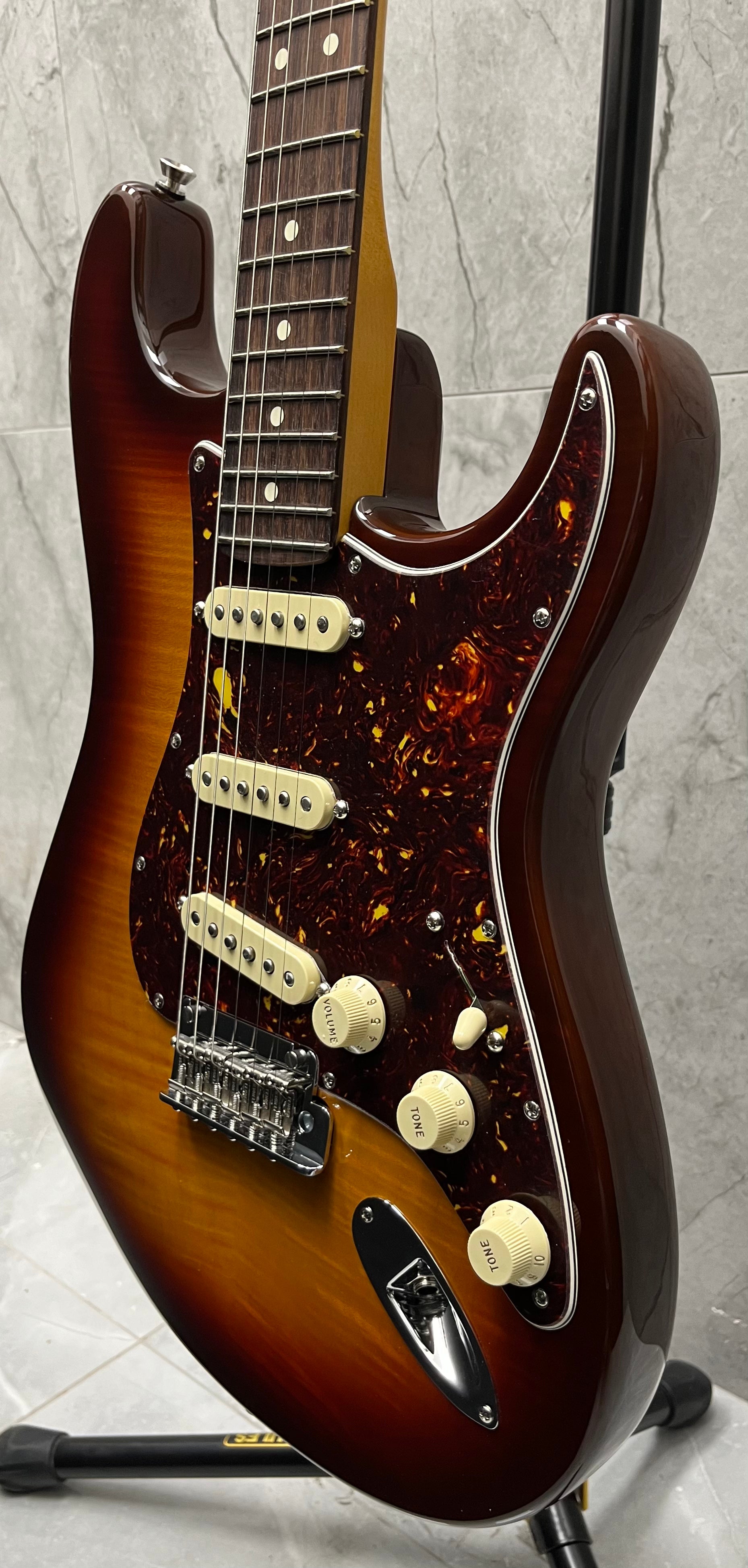 Fender 70th Anniversary American Professional II Stratocaster Rosewood Fender 70th Anniversary American Professional II Stratocaster Rosewood