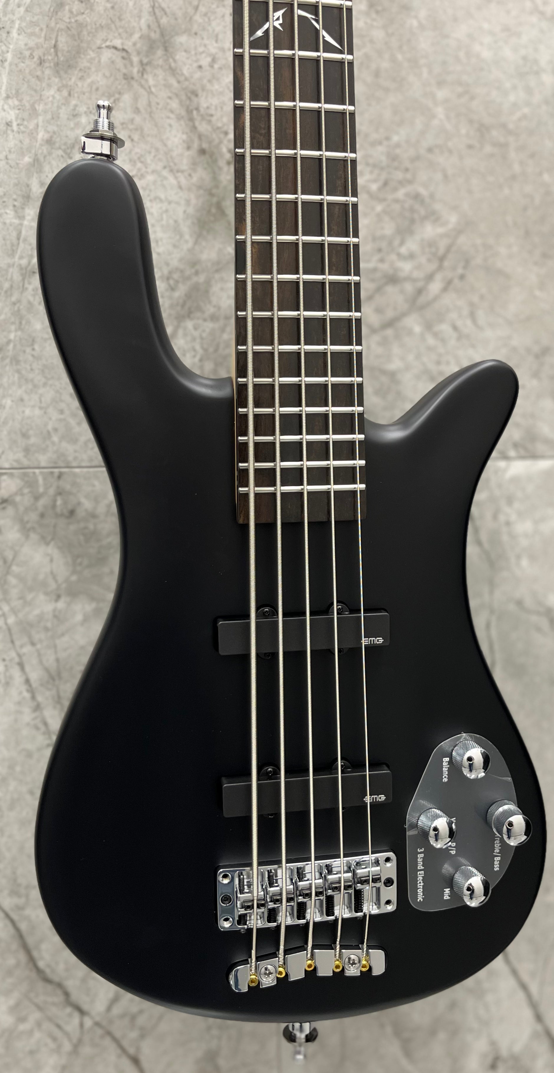 Warwick RockBass Artist Line Robert Trujillo Metallica 5 String - Solid Black Satin BA194593AAALDFR SERIAL NUMBER RB A 571892 26 - 8 LBS 12 OZ