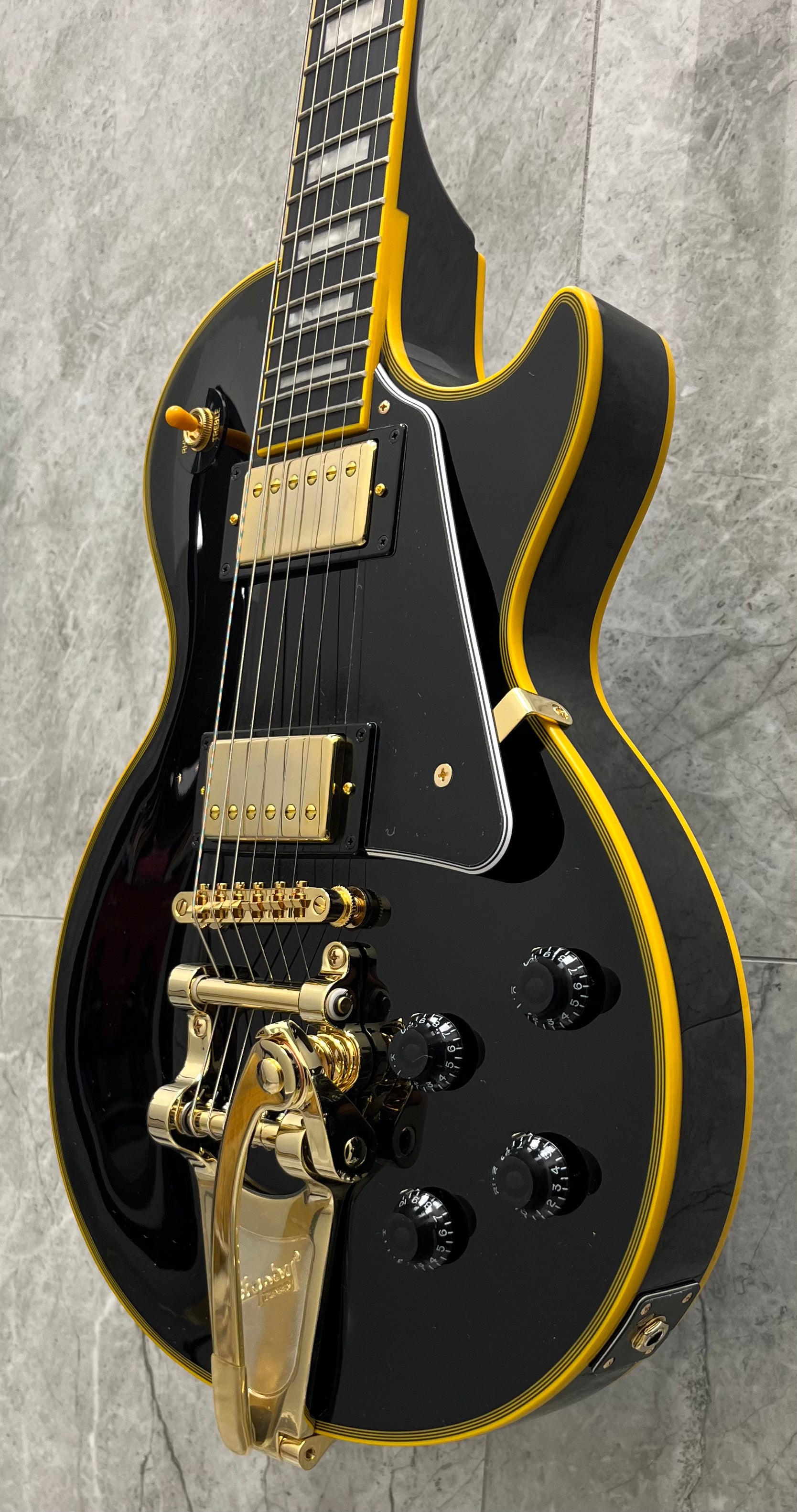 Epiphone Inspired by Gibson Custom Joe Bonamassa 59 LP Custom w/ Bigsby Antique Ebony EIJBLPCBGB SERIAL NUMBER 25051520200 9 LBS 4 OZ