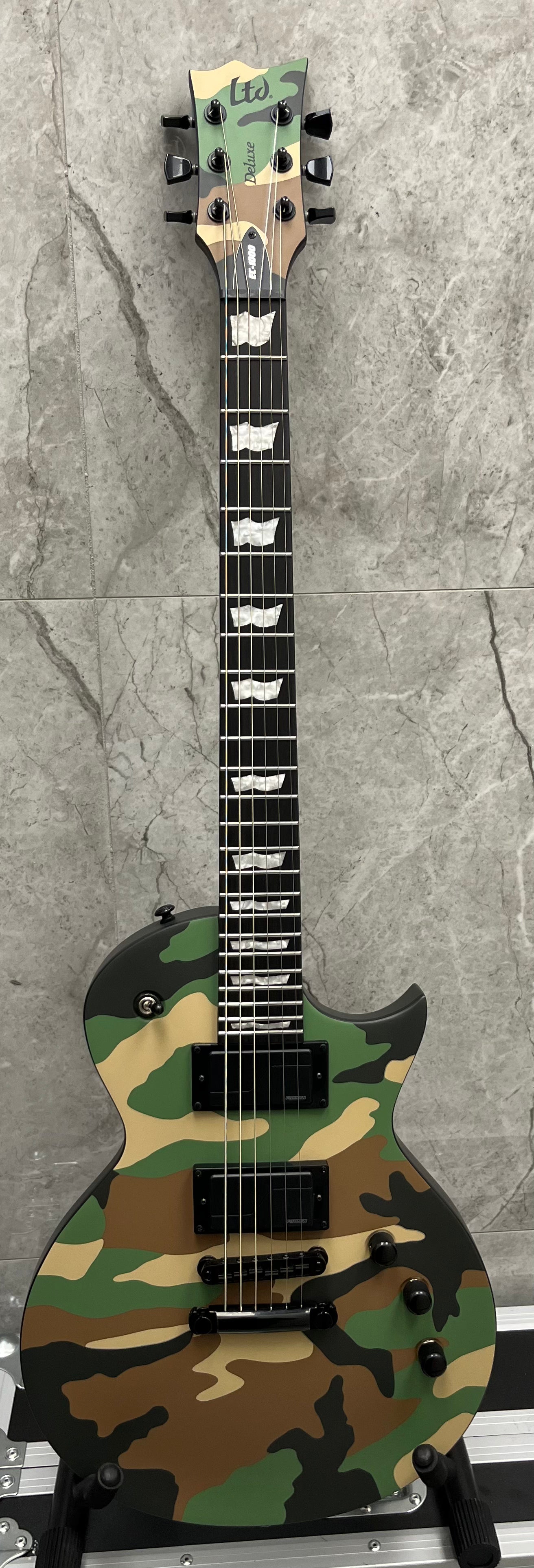 ESP LTD EC-1000 EC1000 FISHMAN PICKUPS AND STAINLESS STEEL FRETS Woodland Camo Satin LEC1000WCS PLAYER GRADE - SERIAL NUMBER W23103106 - 7 LBS 4 OZ