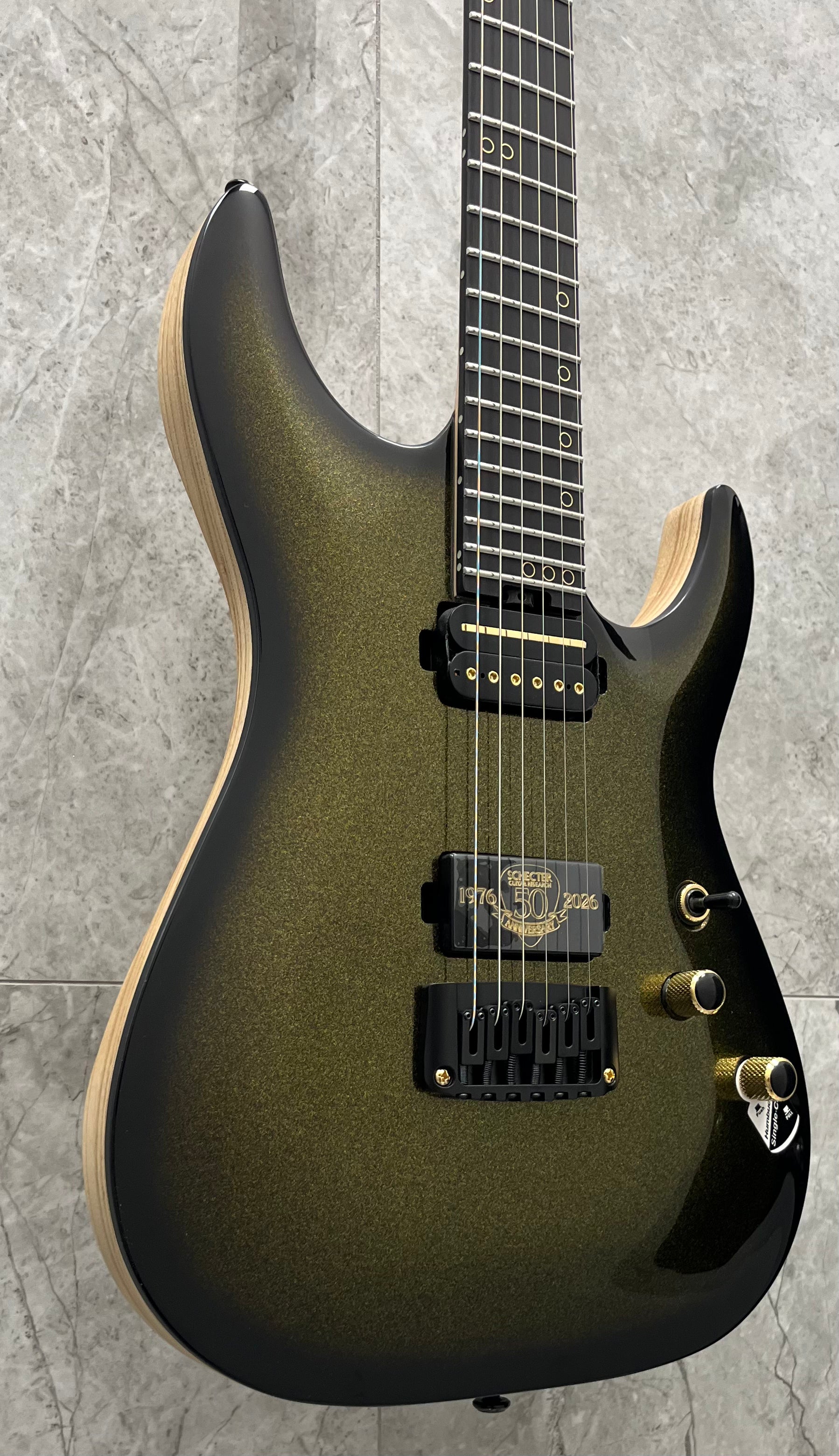 Schecter C-1 50th Anniversary 50th Gold Burst 4135-SHC