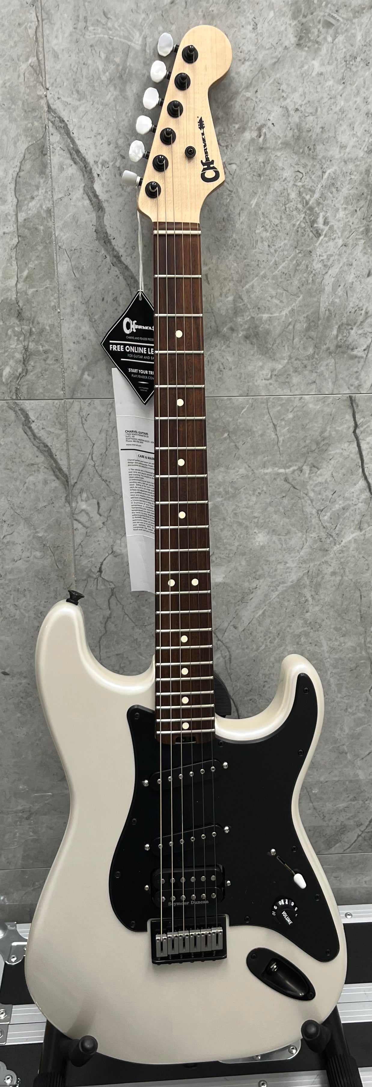CHARVEL Jake E Lee Signature Pro-Mod So-Cal Style 1 HSS HT Rosewood Fingerboard Pearl White 2966253576 SERIAL NUMBER MC218934 - 7 LBS 9 OZ