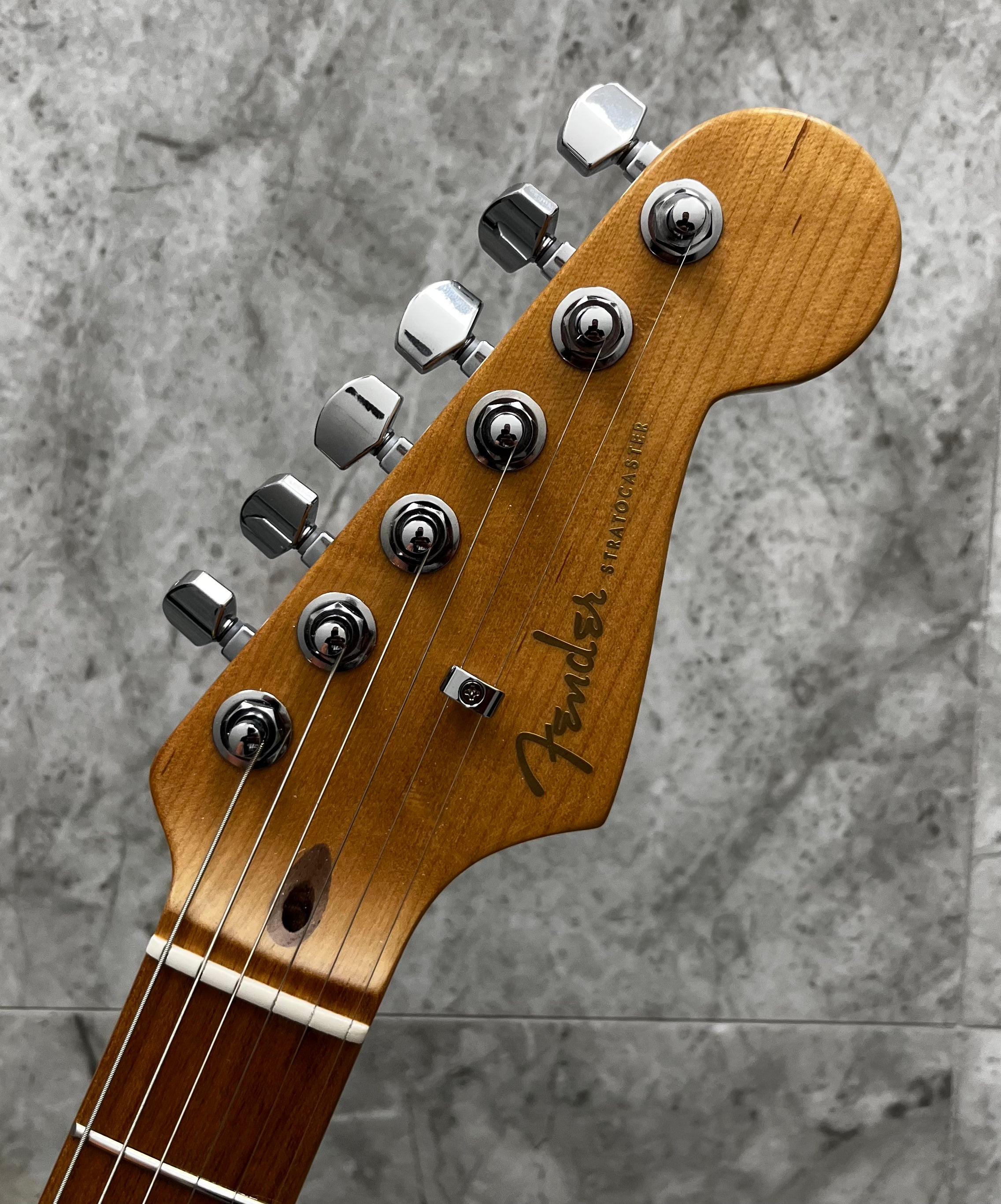 Fender Limited Edition American Ultra II Stratocaster HSS Graffiti Yellow w/Seymour Duncan 0179152713 SERIAL NUMBER US26000726 - 8 LBS 2 OZ