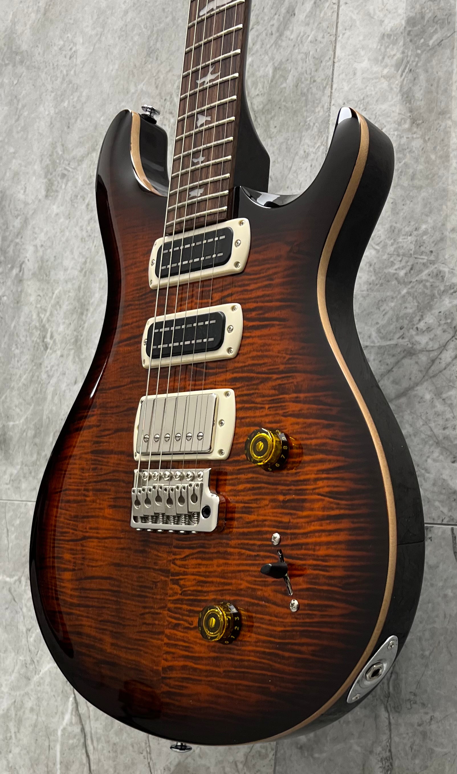 PRS Guitars SE Studio Electric Guitar with Gigbag - Orange Tiger Smokeburst 114384::OB