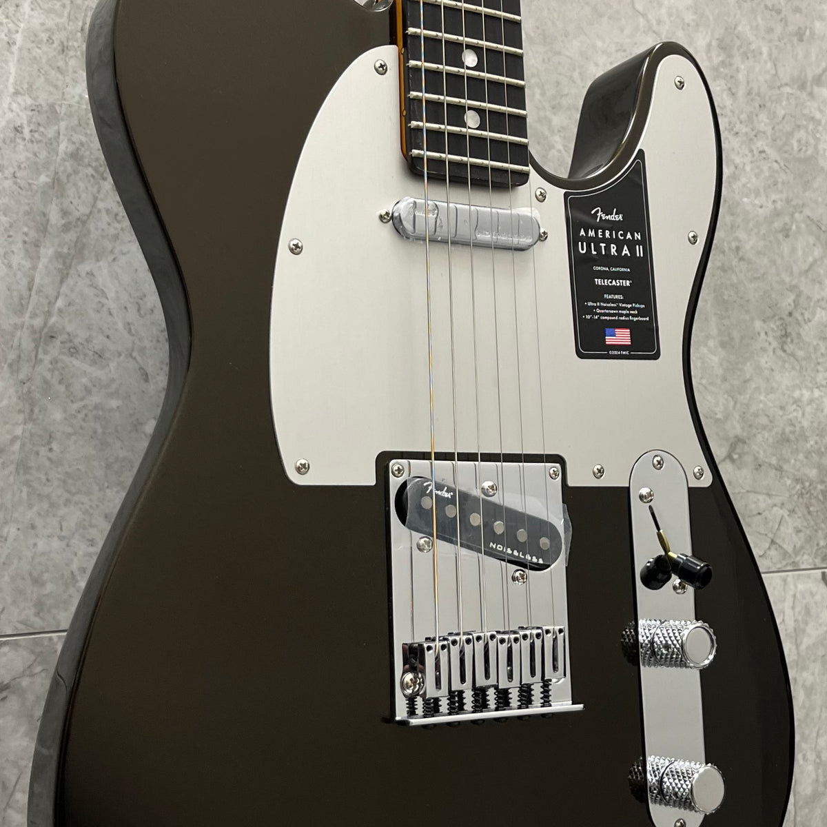 美品 Fender American Ultra II Telecaster Fender American Ultra II Telecaster Ebony Fingerboard, Texas Tea