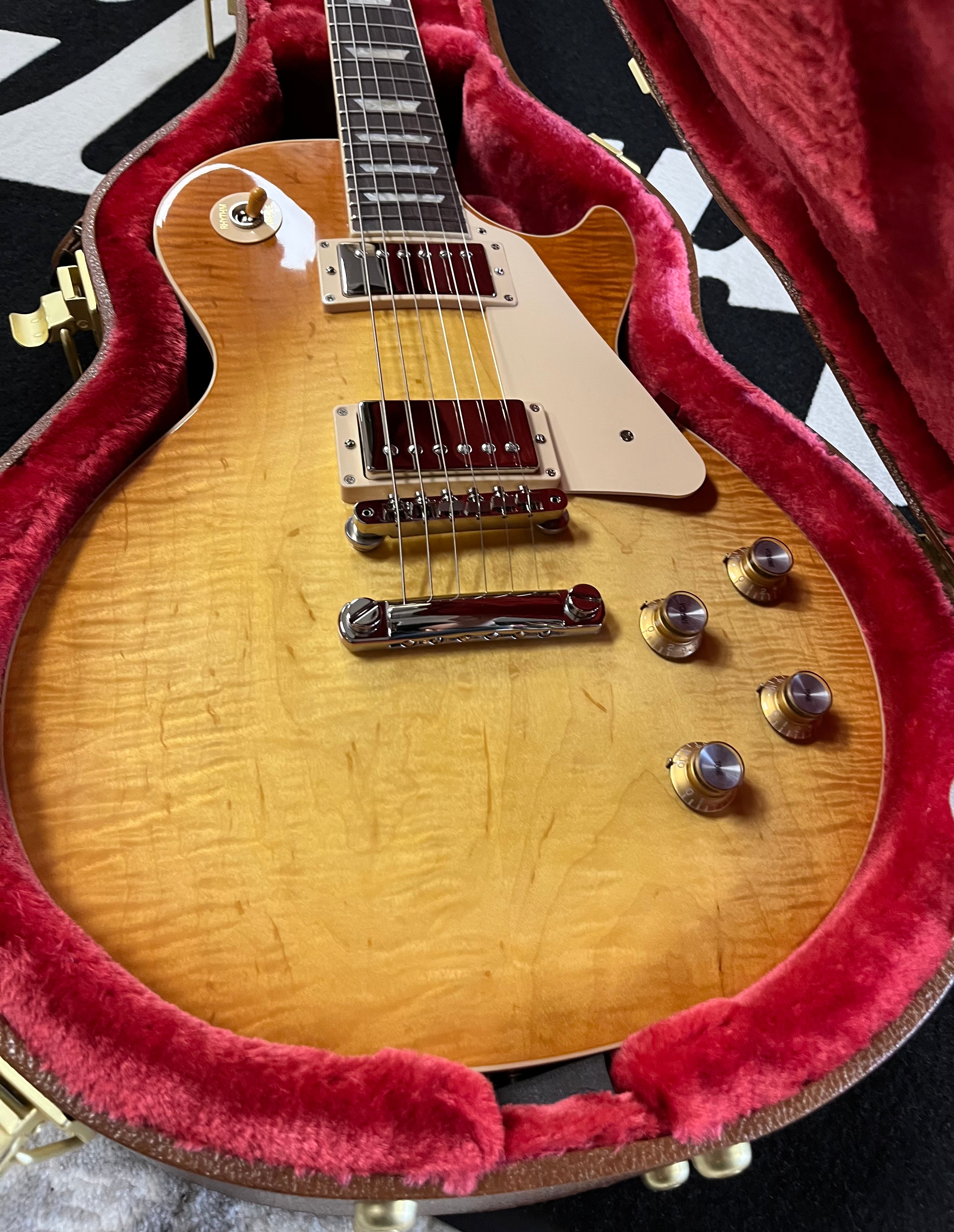 Gibson USA Les Paul Standard 60s FIGURED FLAME TOP LPS600UBNH Unburst SERIAL NUMBER 200440347 - 9.8 LBS
