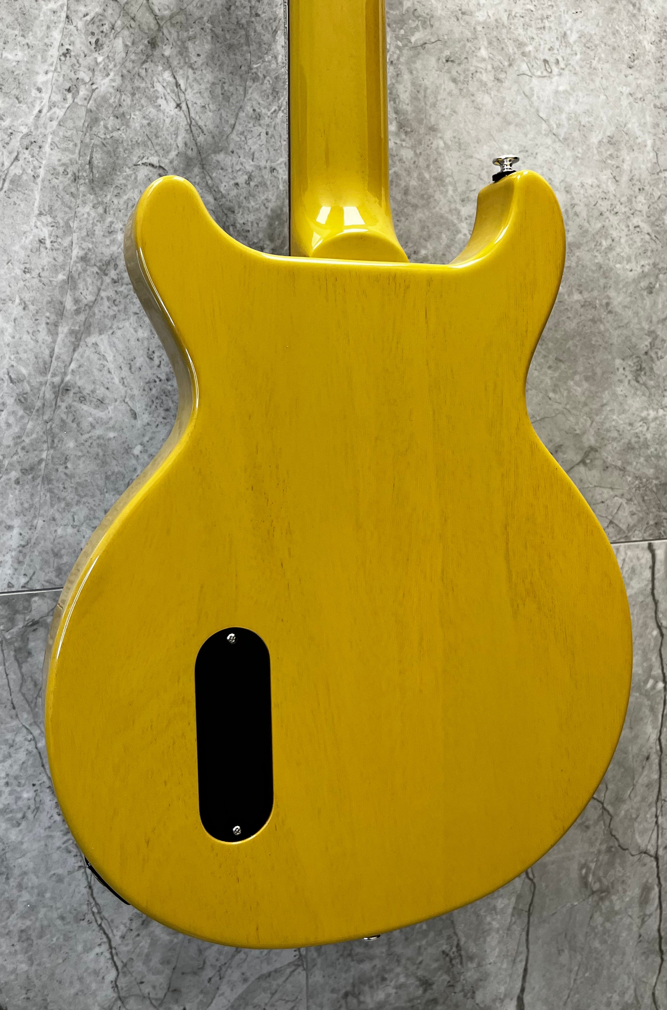 Gibson USA Les Paul Junior Double Cut Electric Guitar with Hardshell Case - TV Yellow LPJD00TVNH SERIAL NUMBER 214760151 - 7 LBS 2 OZ