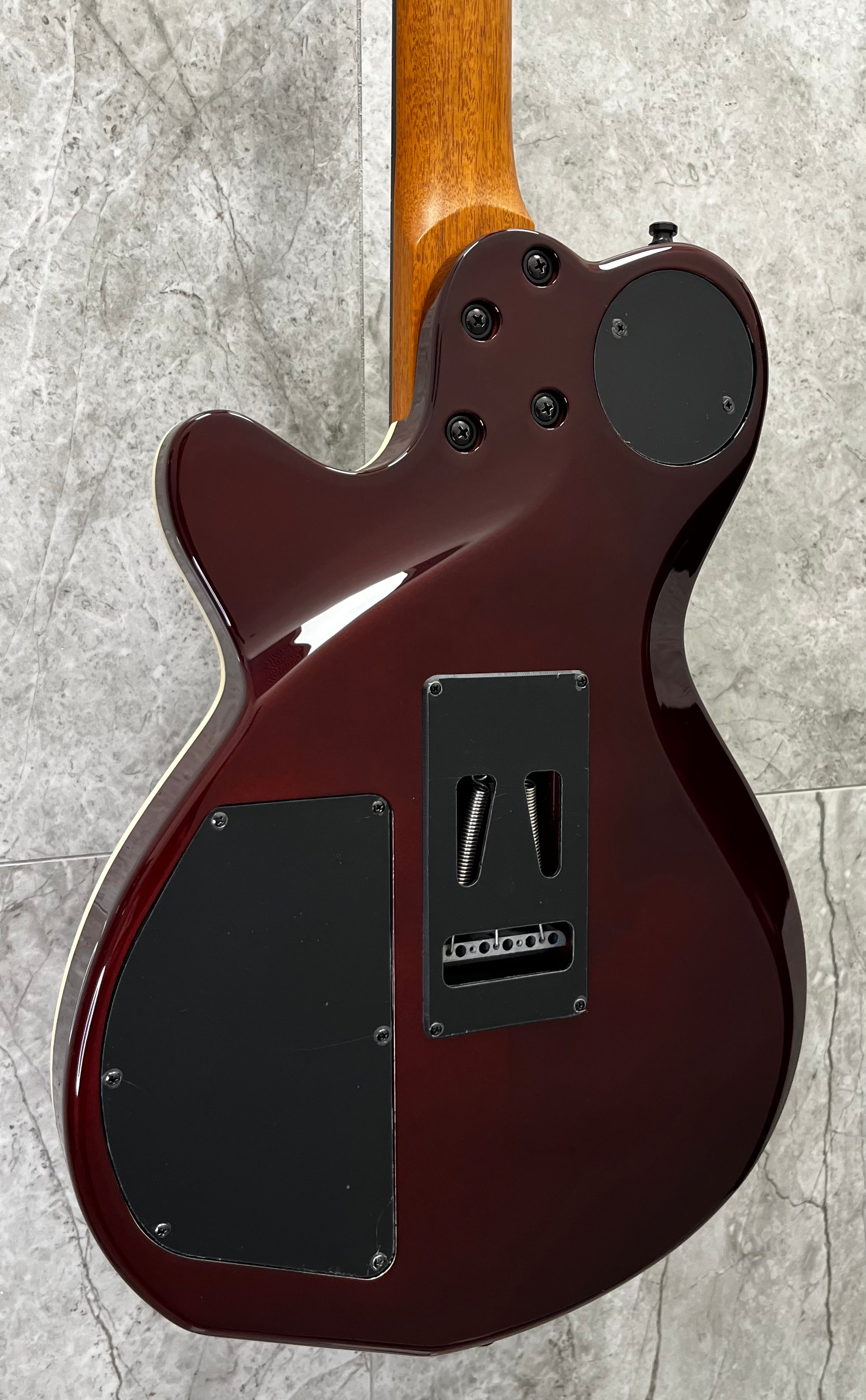 Godin Made in Canada xtSA 6 String Koa Extreme HG W/ GIG BAG 041497 SERIAL NUMBER 26316368 - 7 LBS 9 OZ