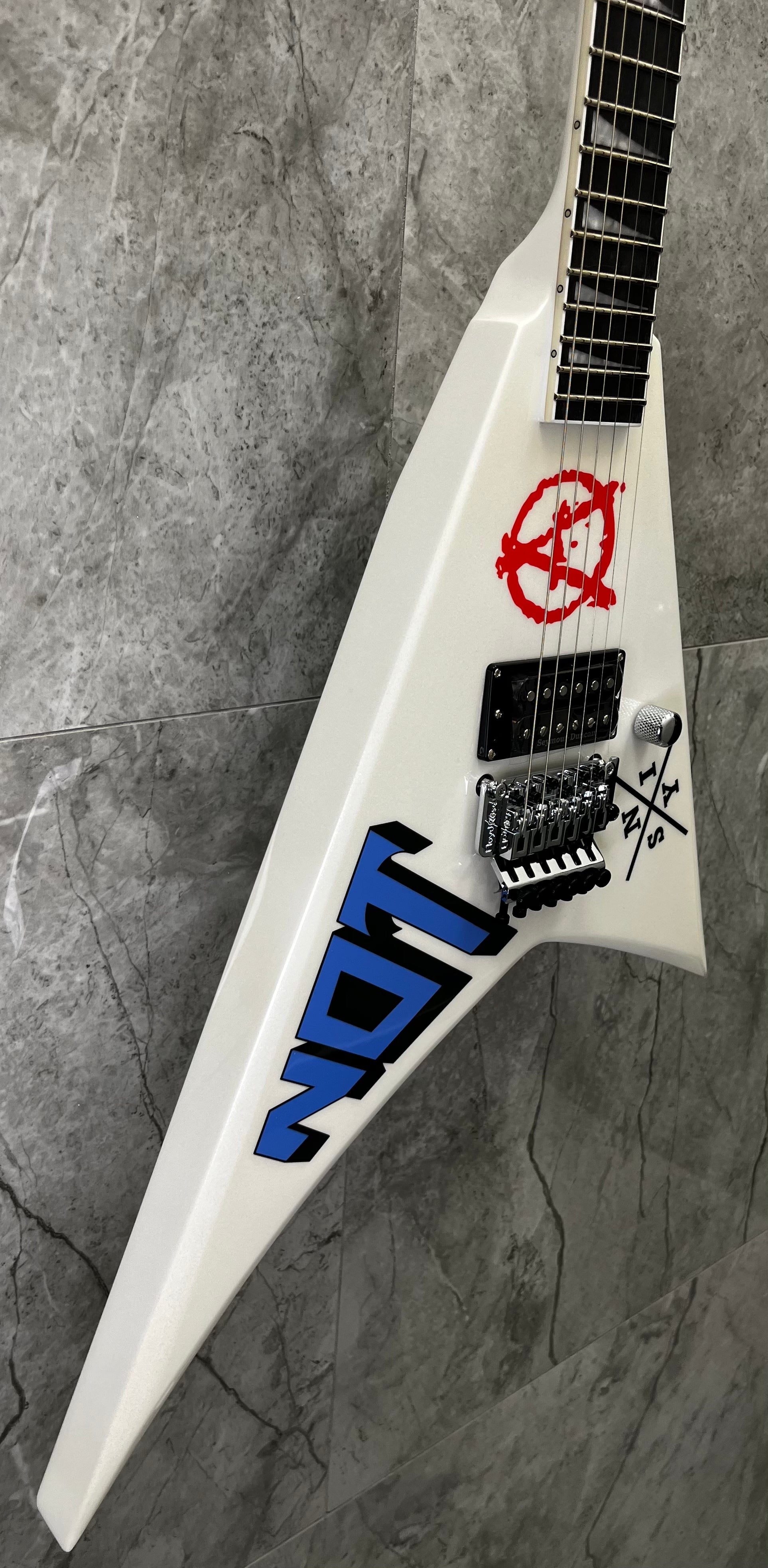 JACKSON Legend Series Limited Edition Signature Scott Ian Rhoads RR22 NOT 291-6698-876 SERIAL NUMBER KWJ2610260 - 7 LBS 7 OZ