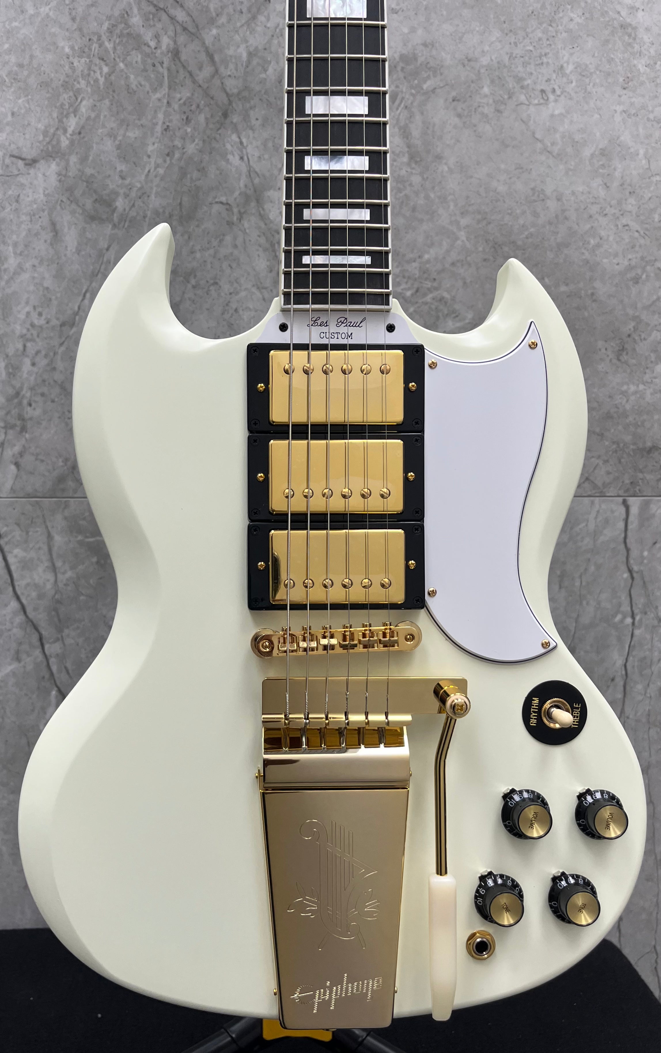 Epiphone ( GIBSON HEADSTOCK ) 1963 Les Paul SG Custom with Maestro Epiphone ( GIBSON HEADSTOCK ) 1963 Les Paul SG Custom with Maestro