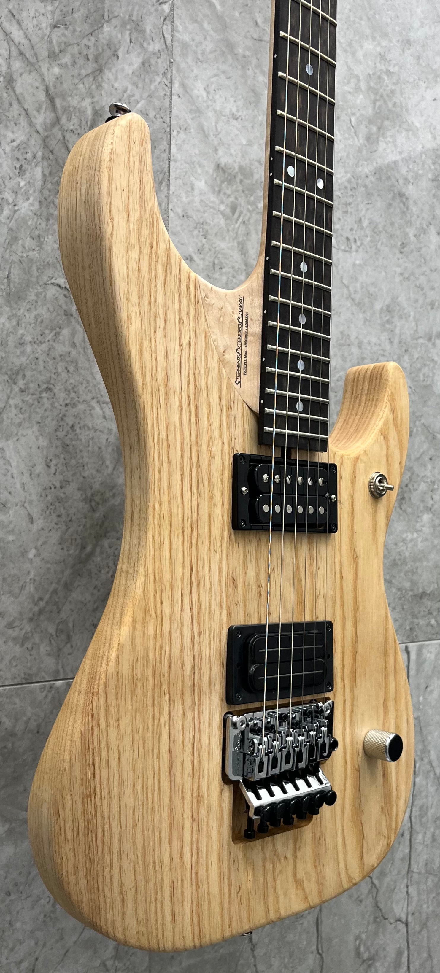 Washburn USA N4 Nuno Bettencourt Swamp Ash Natural Matte Finish N4ESANM-D SERIAL NUMBER 2509524 - 6 LBS 10 OZ