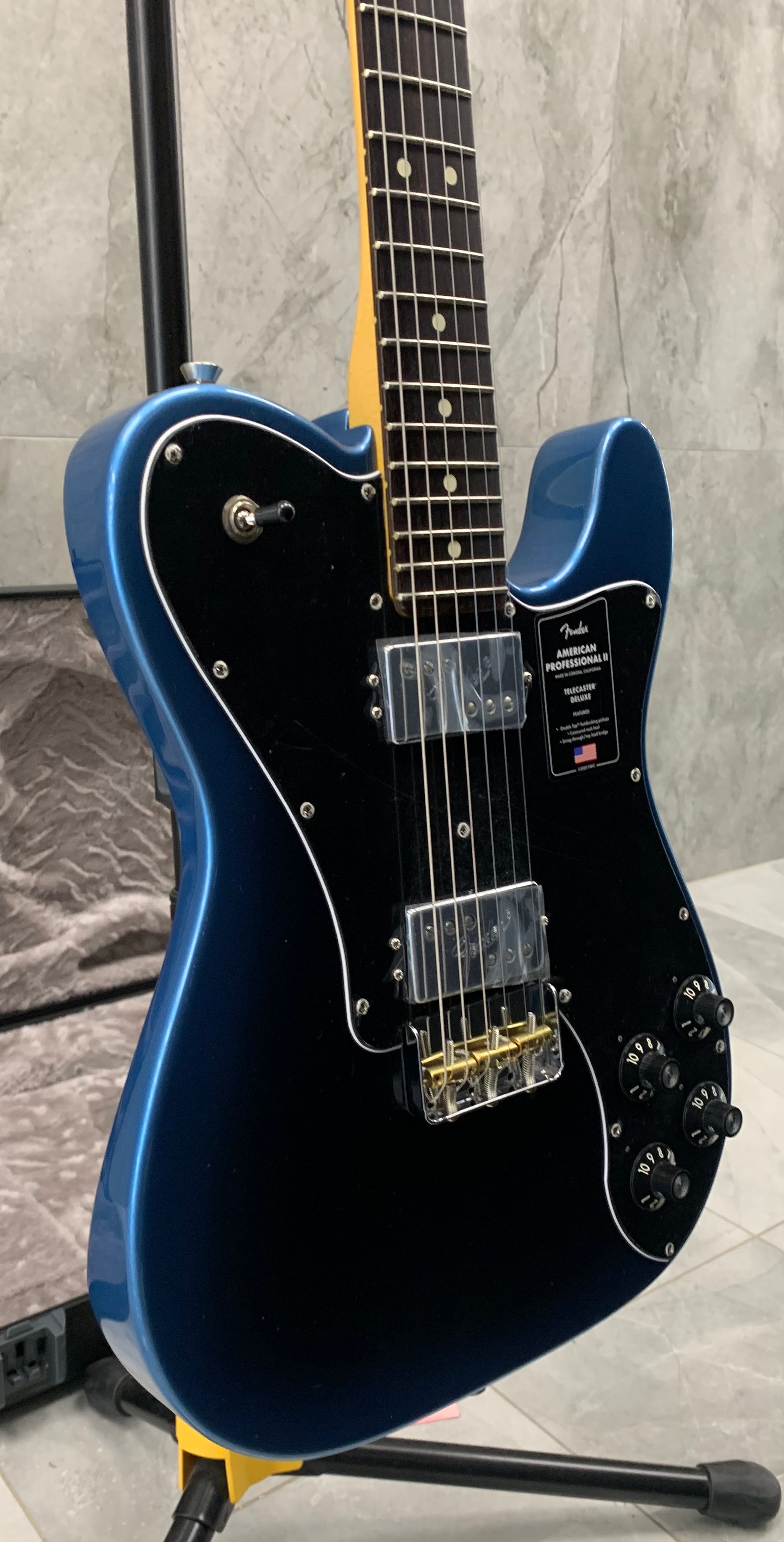 Fender American Professional II Telecaster Deluxe Rosewood Fingerboard Dark Night F-0113960761