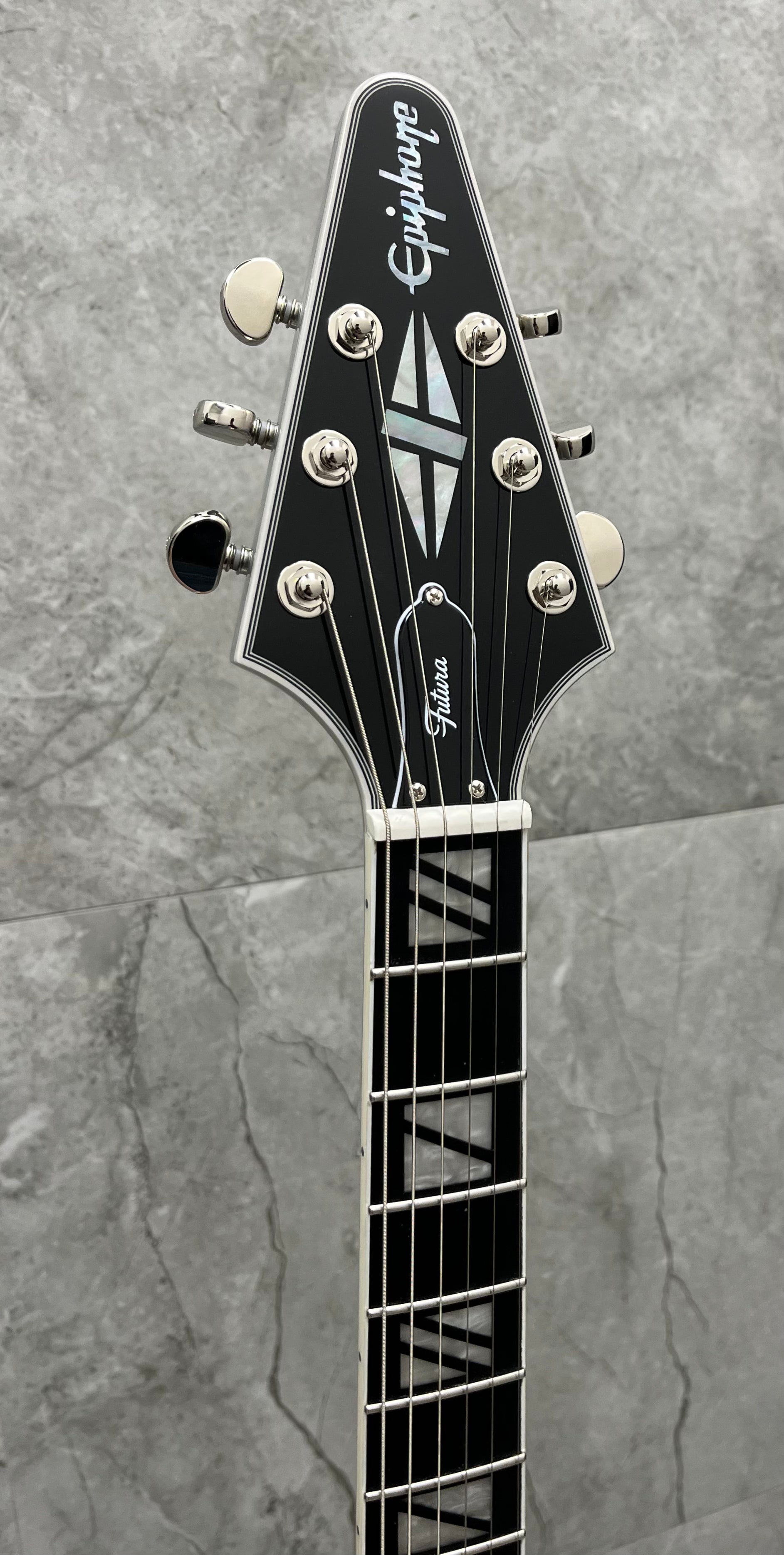 Epiphone Futura Flying V Custom W/ Stainless Steel Frets and Gig Bag Quicksilver Shift EIFFVCQSSNH SERIAL NUMBER 25111525626 - 7 LBS 11 OZ