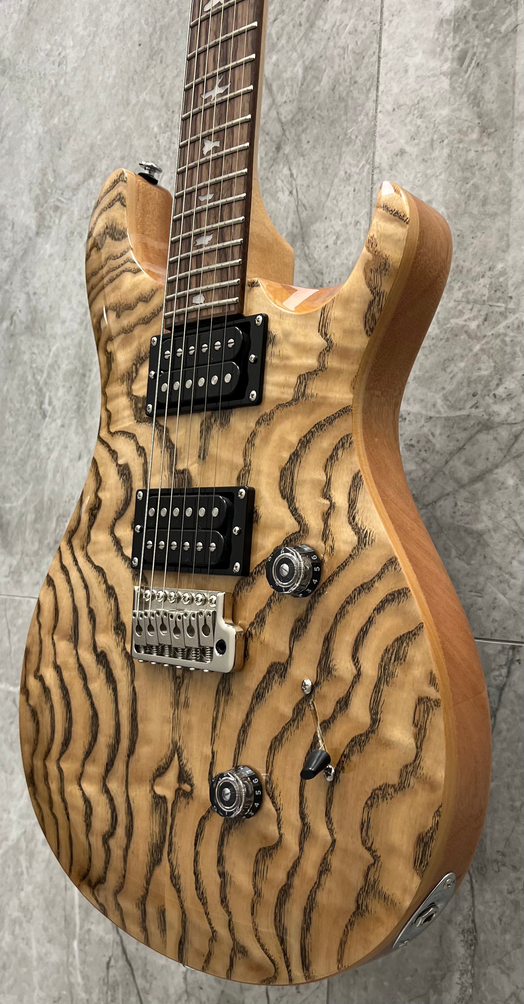 PRS SE LIMITED EDITION Exotic Custom 24 Swamp Ash Burl Natural 114983::NA: SERIAL NUMBER CTIG111833 - 7.2 LBS