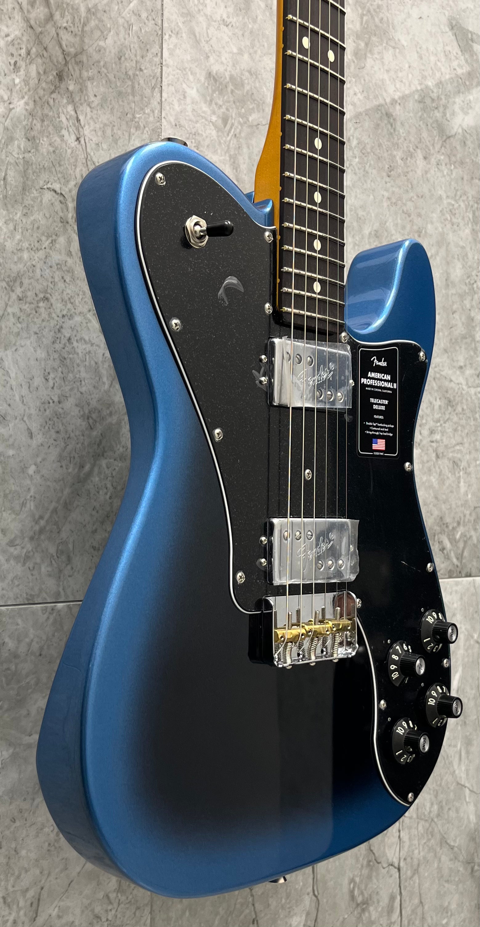 Fender American Professional II Telecaster Deluxe Rosewood Fingerboard Dark Night 0113960761 SERIAL NUMBER US25006096 - 8.0 LBS