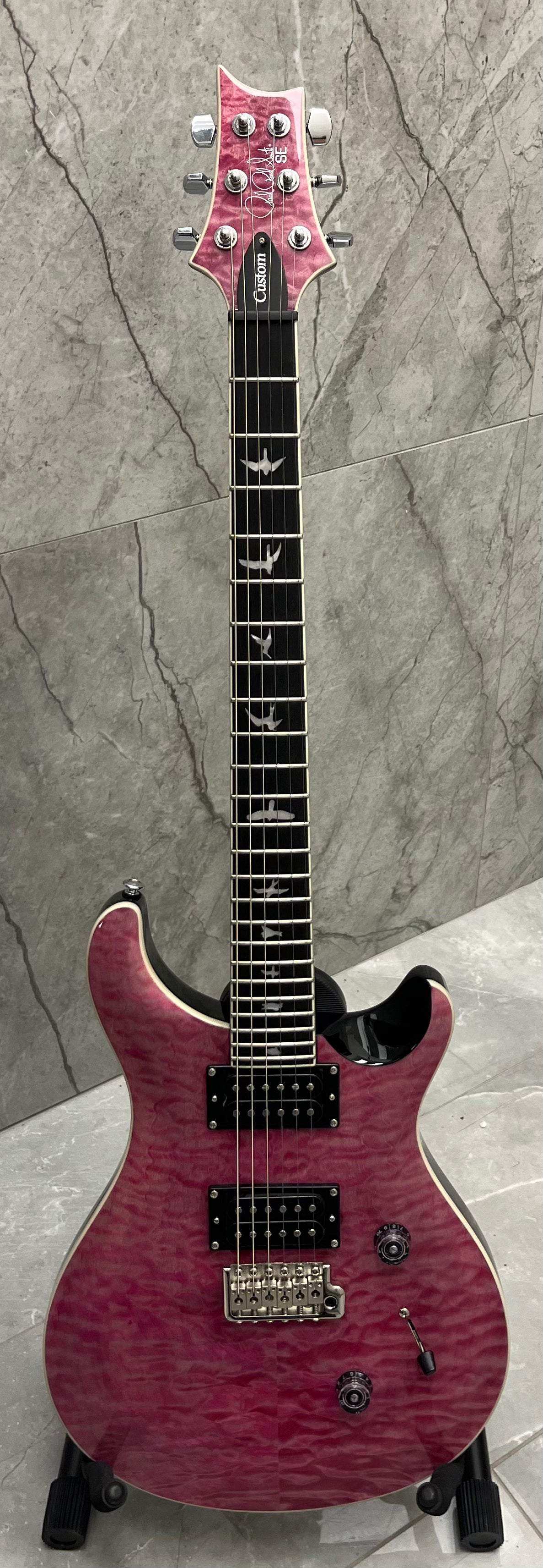 PRS Guitars SE Custom 24 Quilt Top Electric Guitar with Gigbag - Violet 107876::VI SERIAL NUMBER CTIG071466 - 7 LBS 11 OZ