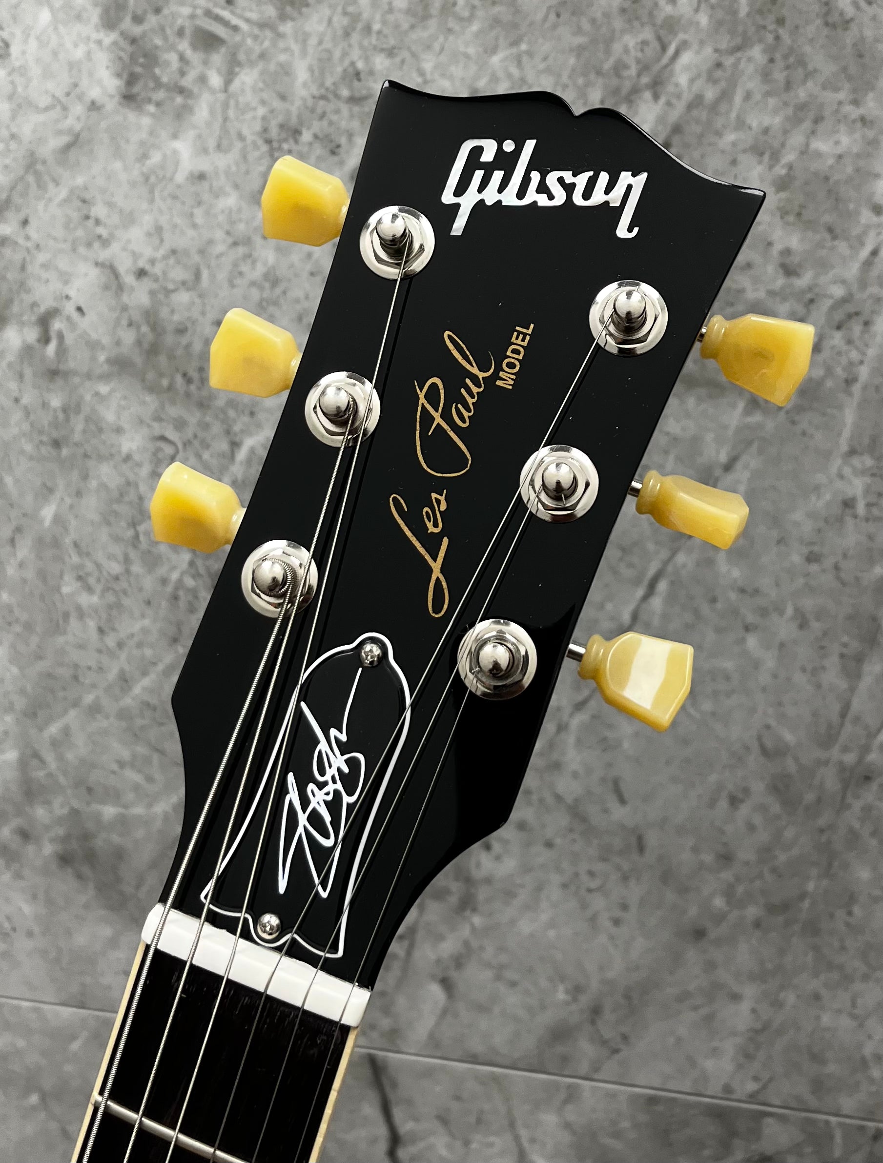 Gibson USA Slash Les Paul Standard LPSS00APNH Appetite Amber SERIAL NUMBER 231150212 - 8 LBS 10 OZ